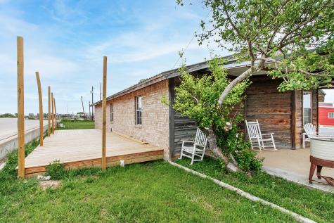 2105 S Bridge Street Brady TX 76825