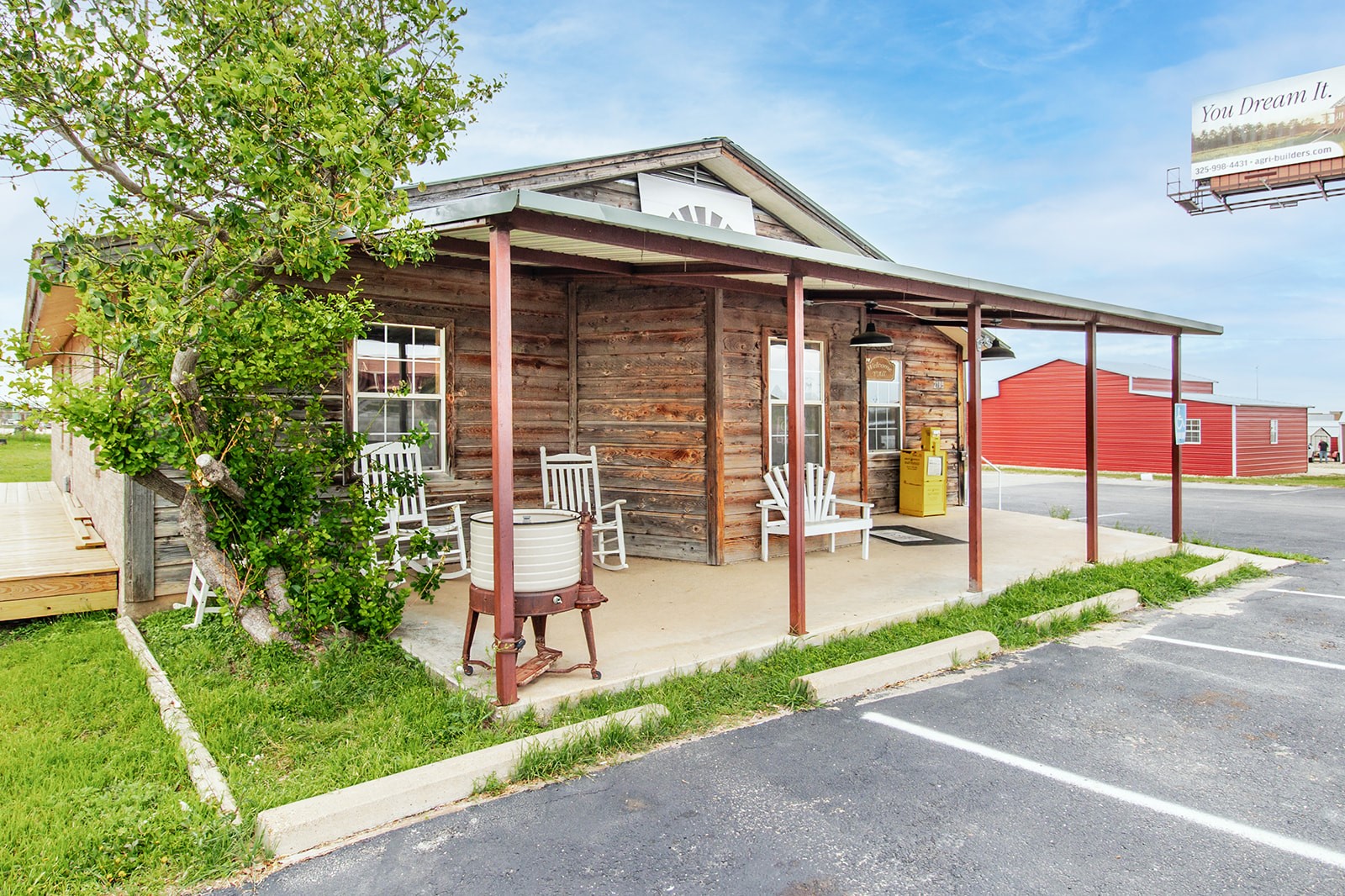 2105 S Bridge Street Brady TX 76825