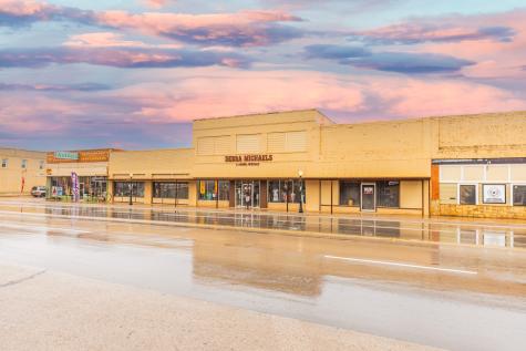 1242 Commercial Avenue Anson TX 79501