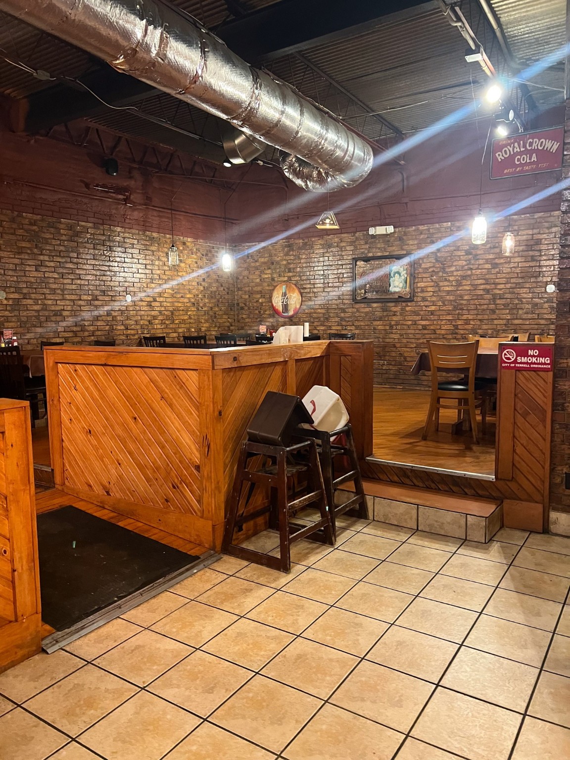 705 E Moore Avenue Terrell TX 75160
