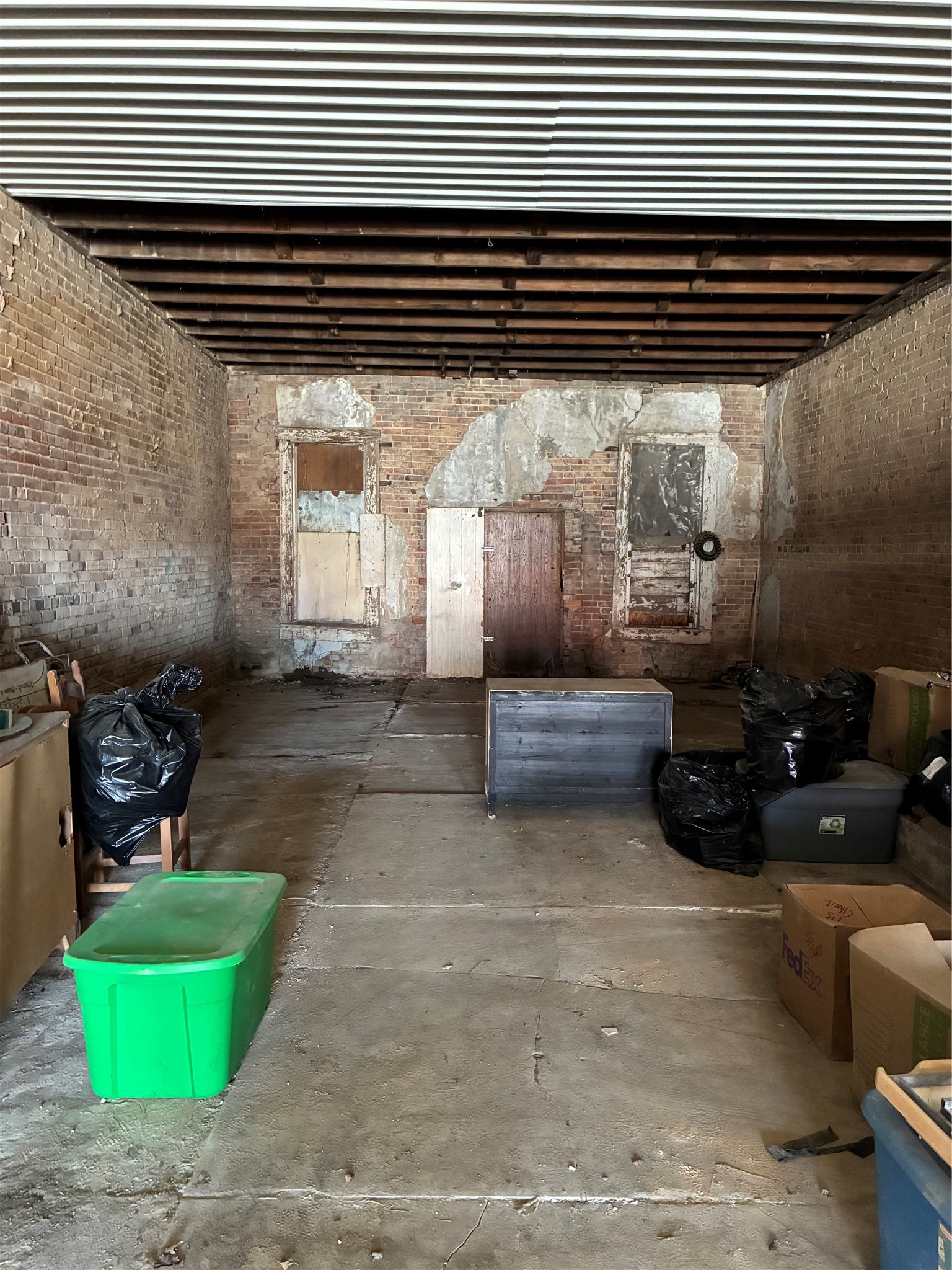 204 N Main Street Ector TX 75439