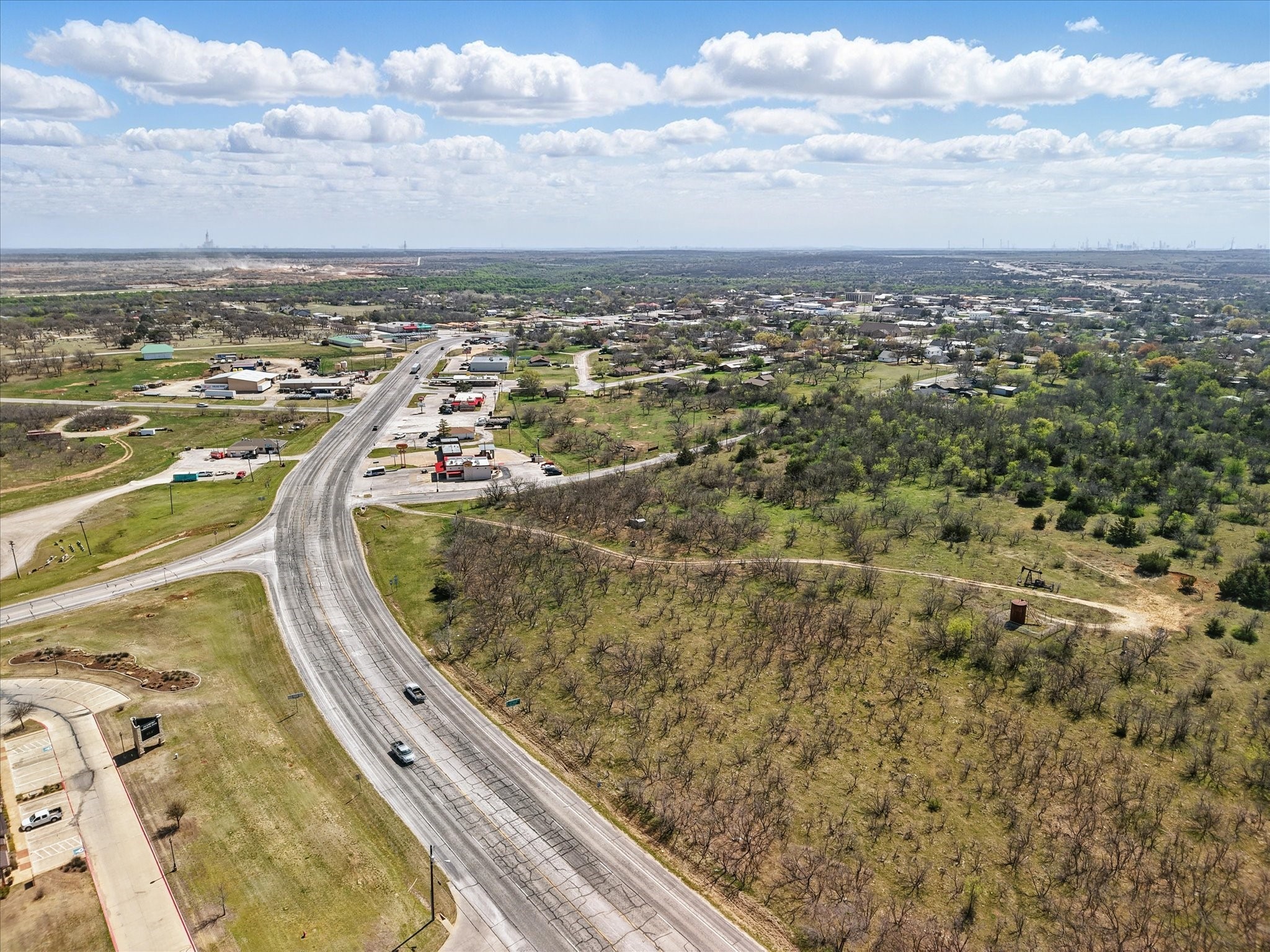 000 N Main Street Jacksboro TX 76458