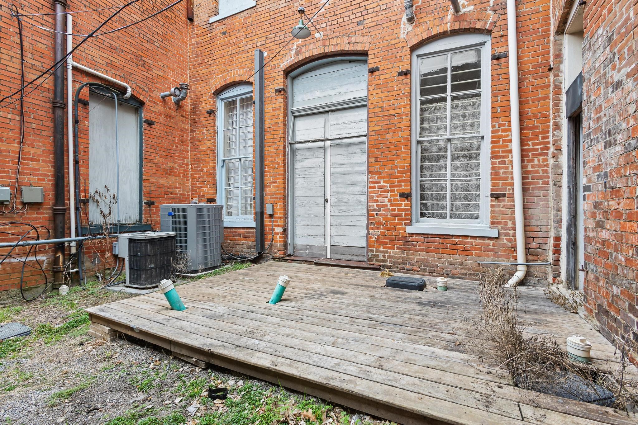 316 N Main Street Bonham TX 75418