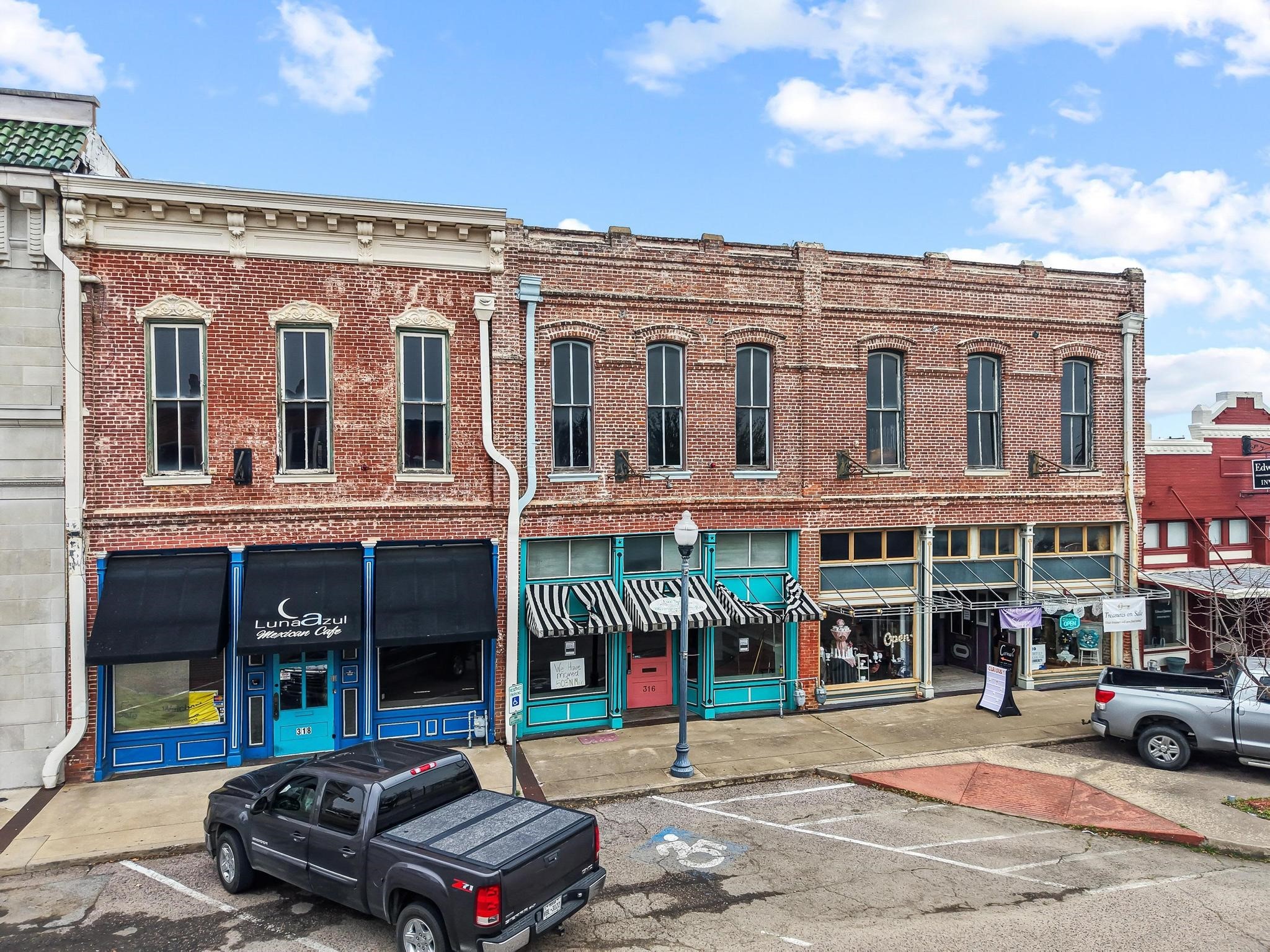 316 N Main Street Bonham TX 75418