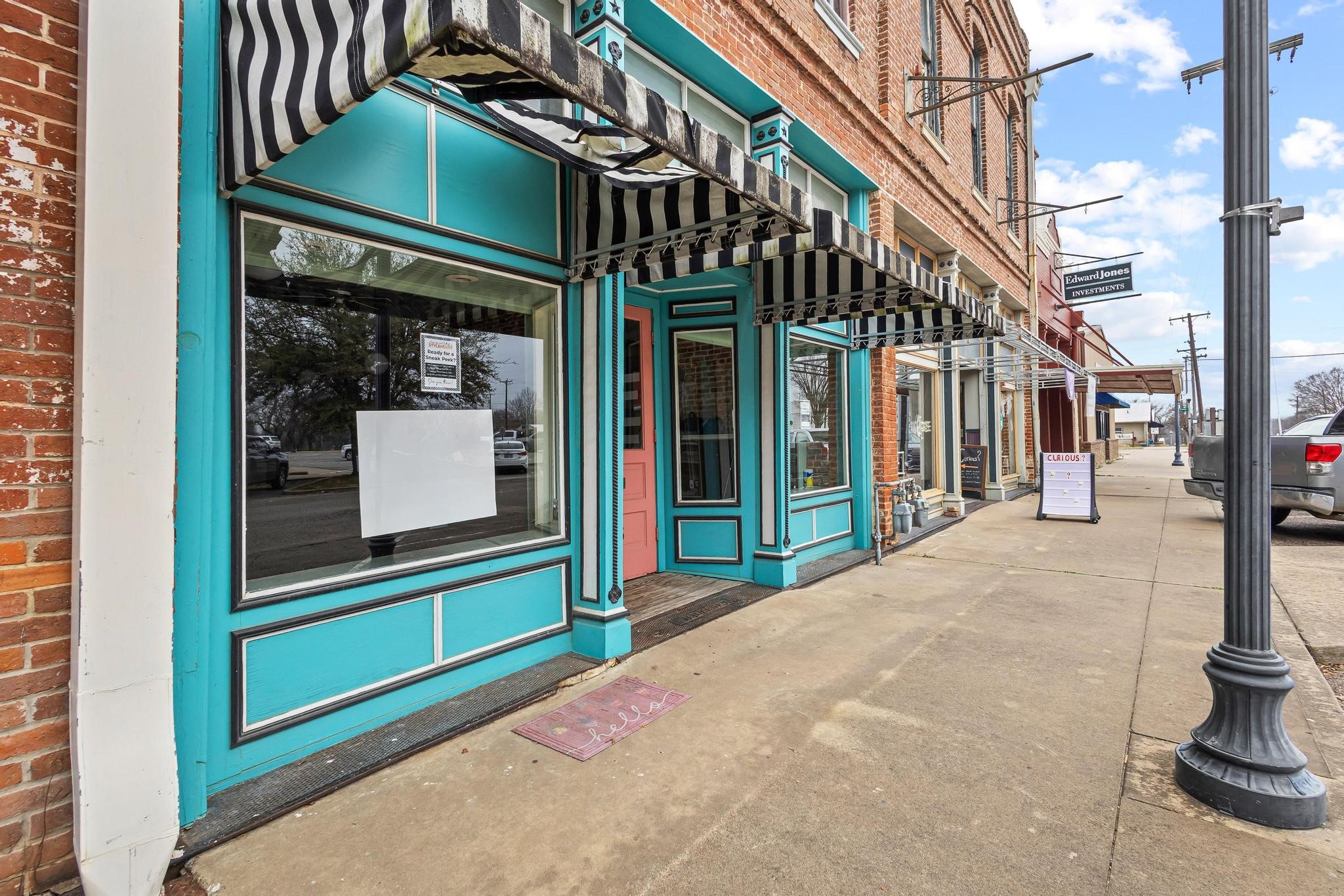 316 N Main Street Bonham TX 75418