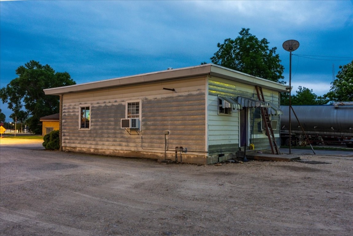 201 W Godley Avenue Godley TX 76044