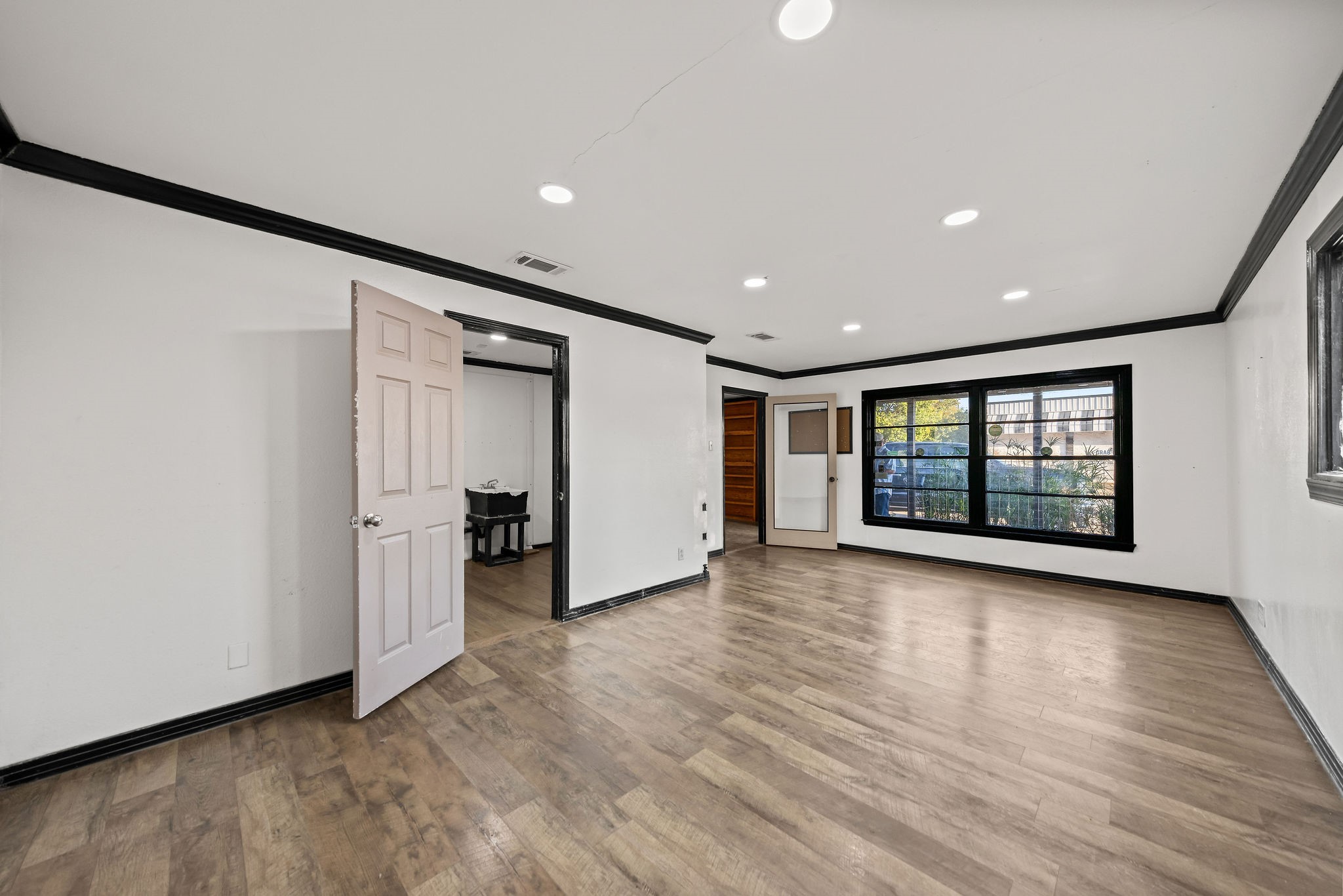 7240 Glenview Drive Richland Hills TX 76180