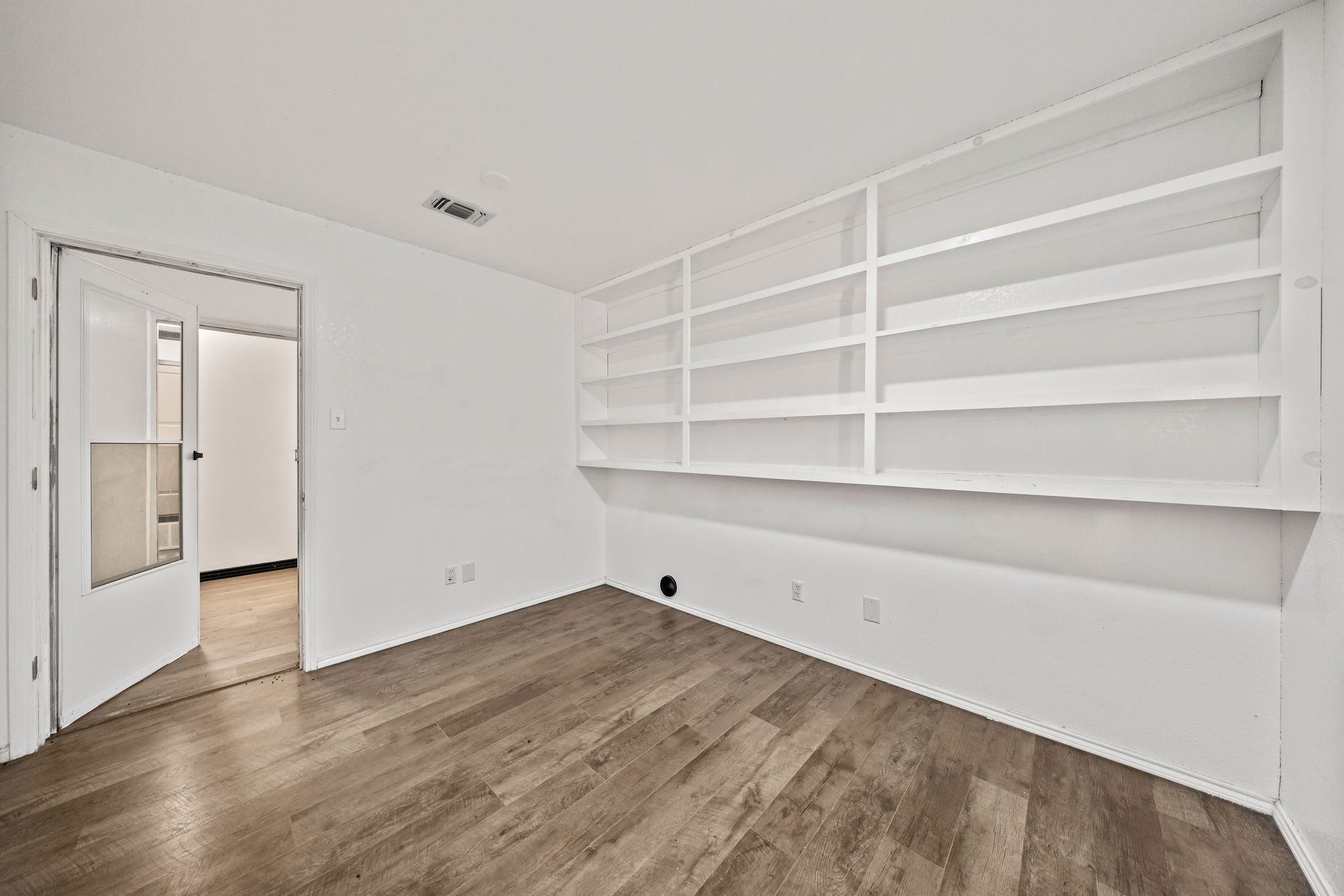 7240 Glenview Drive Richland Hills TX 76180