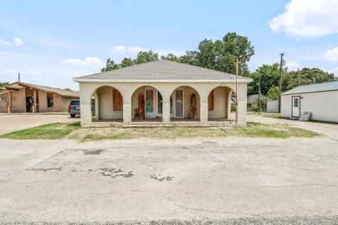104 W Lipan Drive Lipan TX 76462