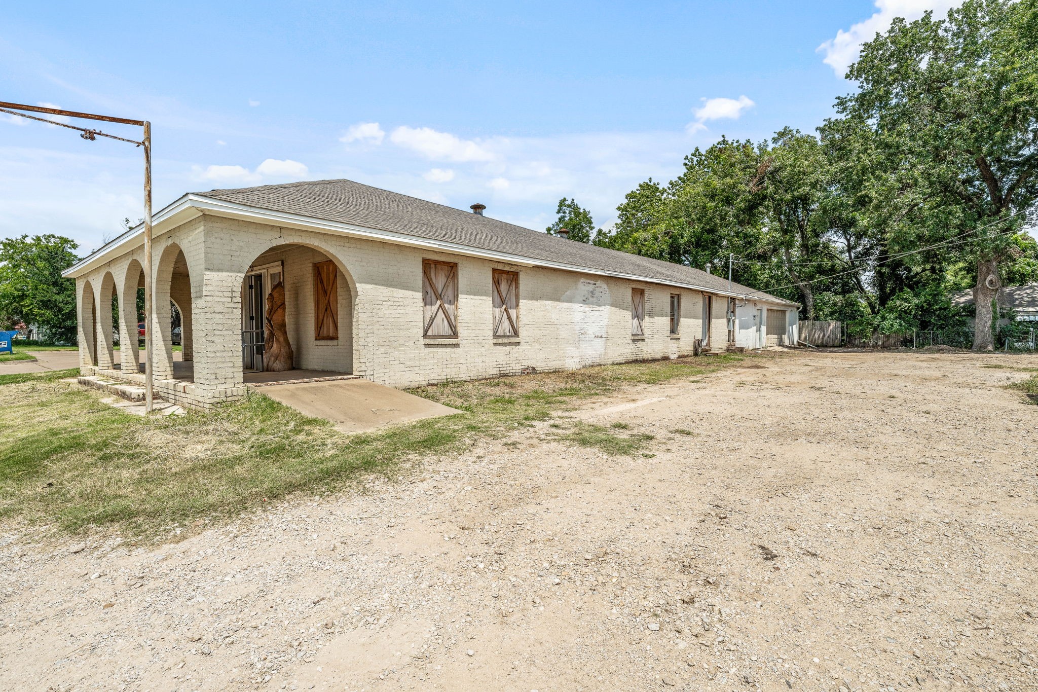 104 W Lipan Drive Lipan TX 76462