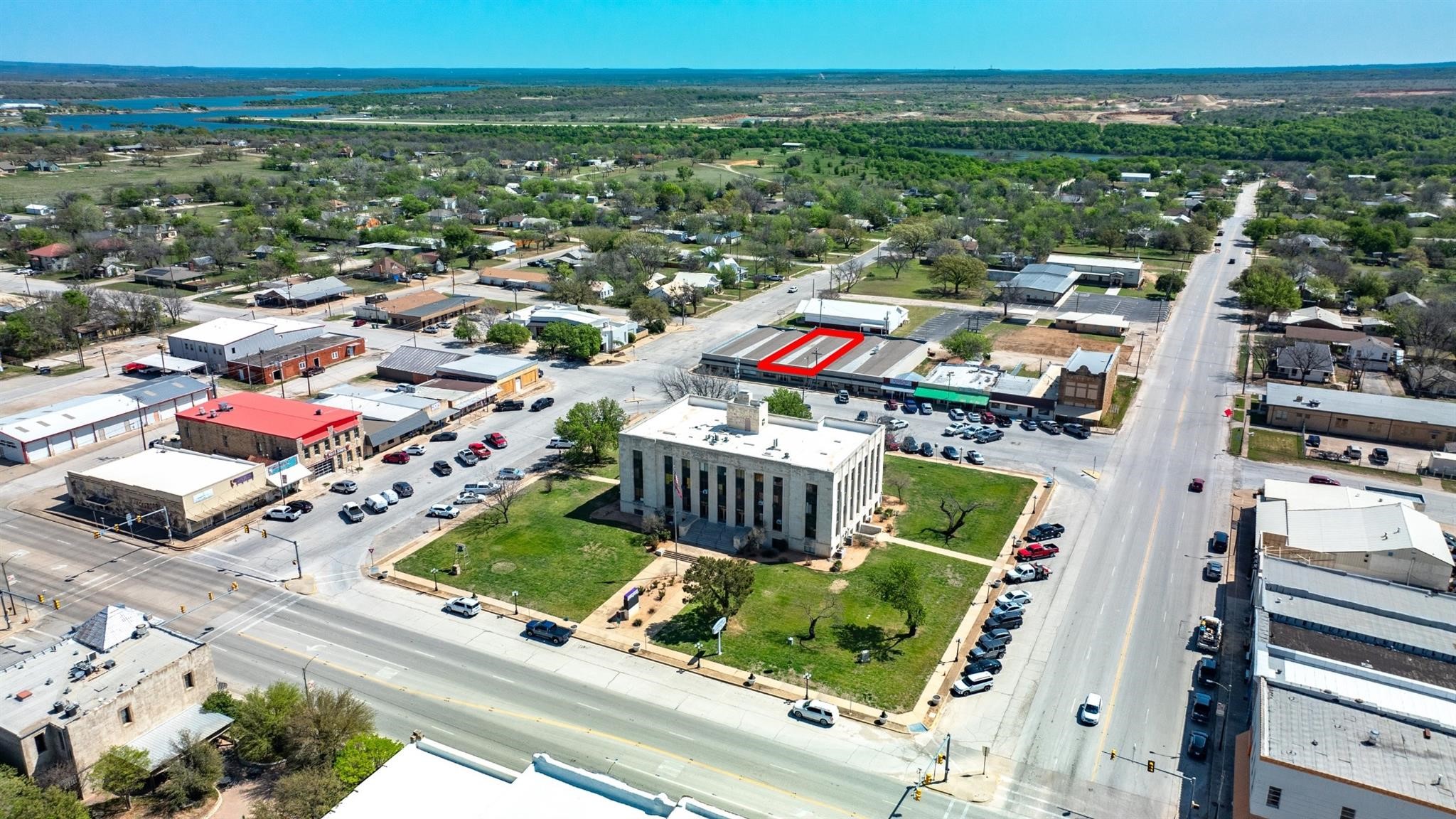 128 N North Church Street Jacksboro TX 76458