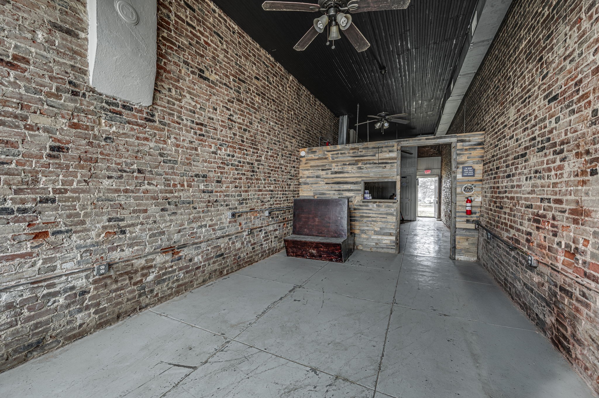 109 N Main Street Milford TX 76670