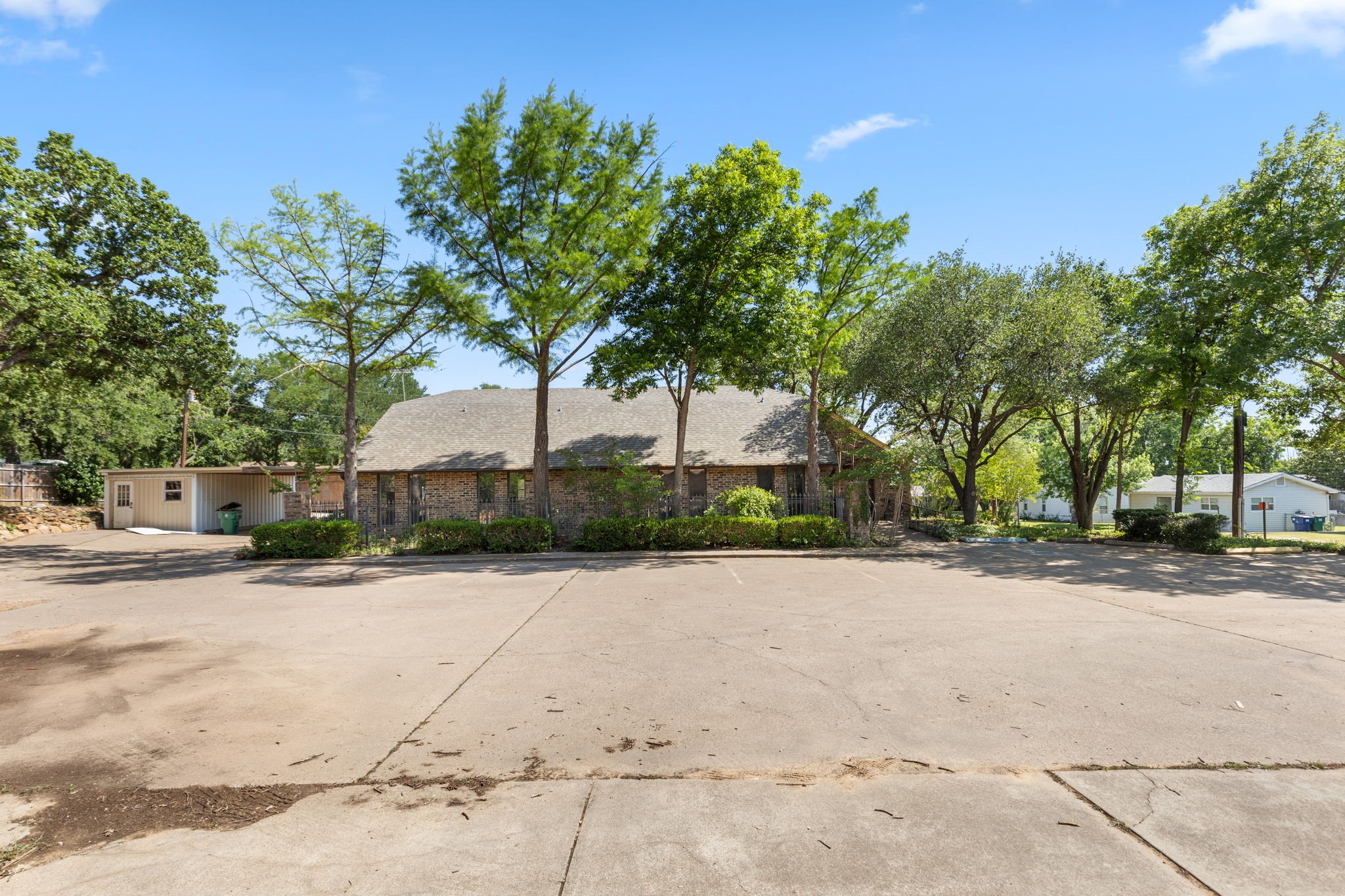 1317 East Graham TX 76450
