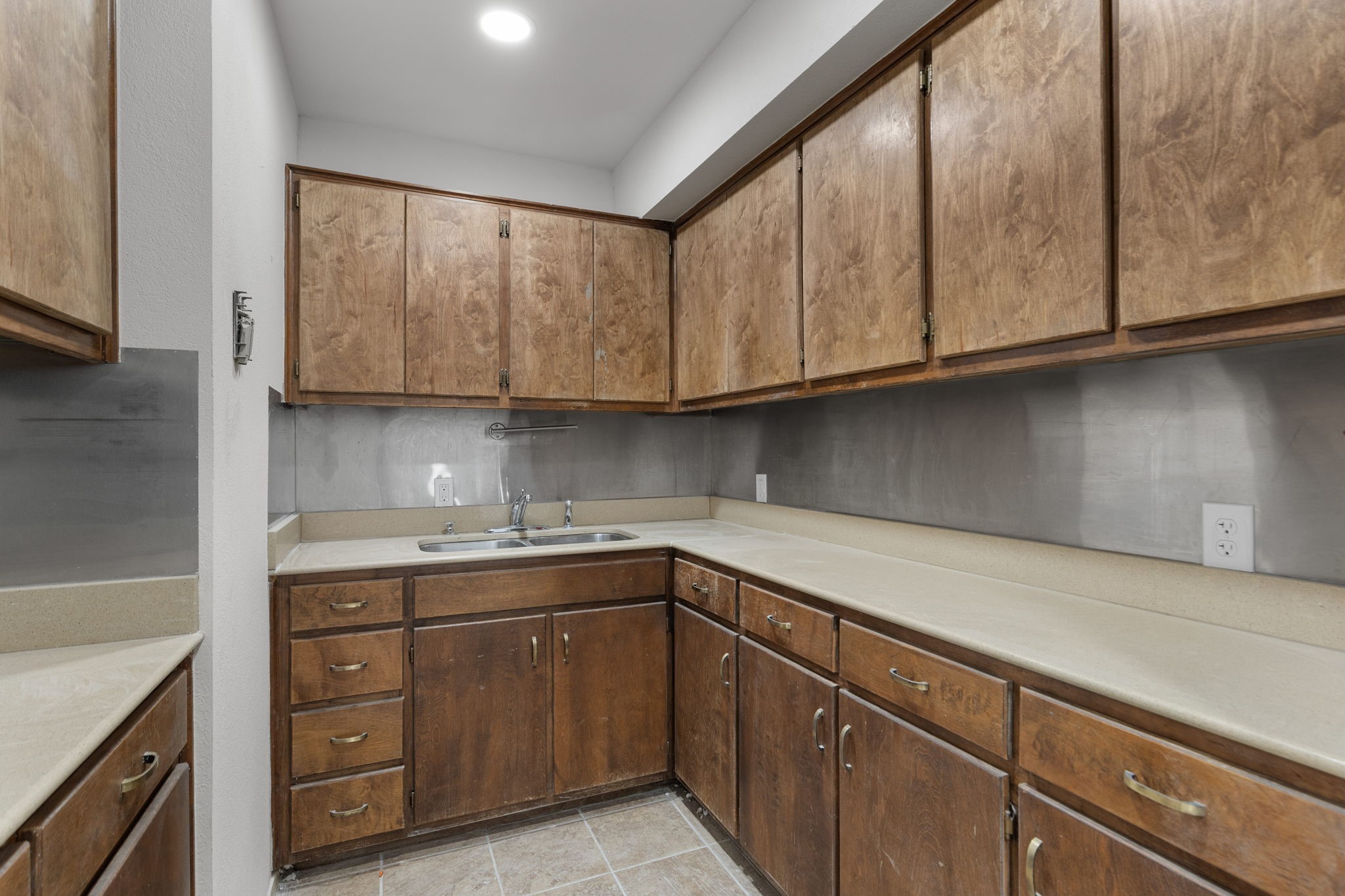 1317 East Graham TX 76450