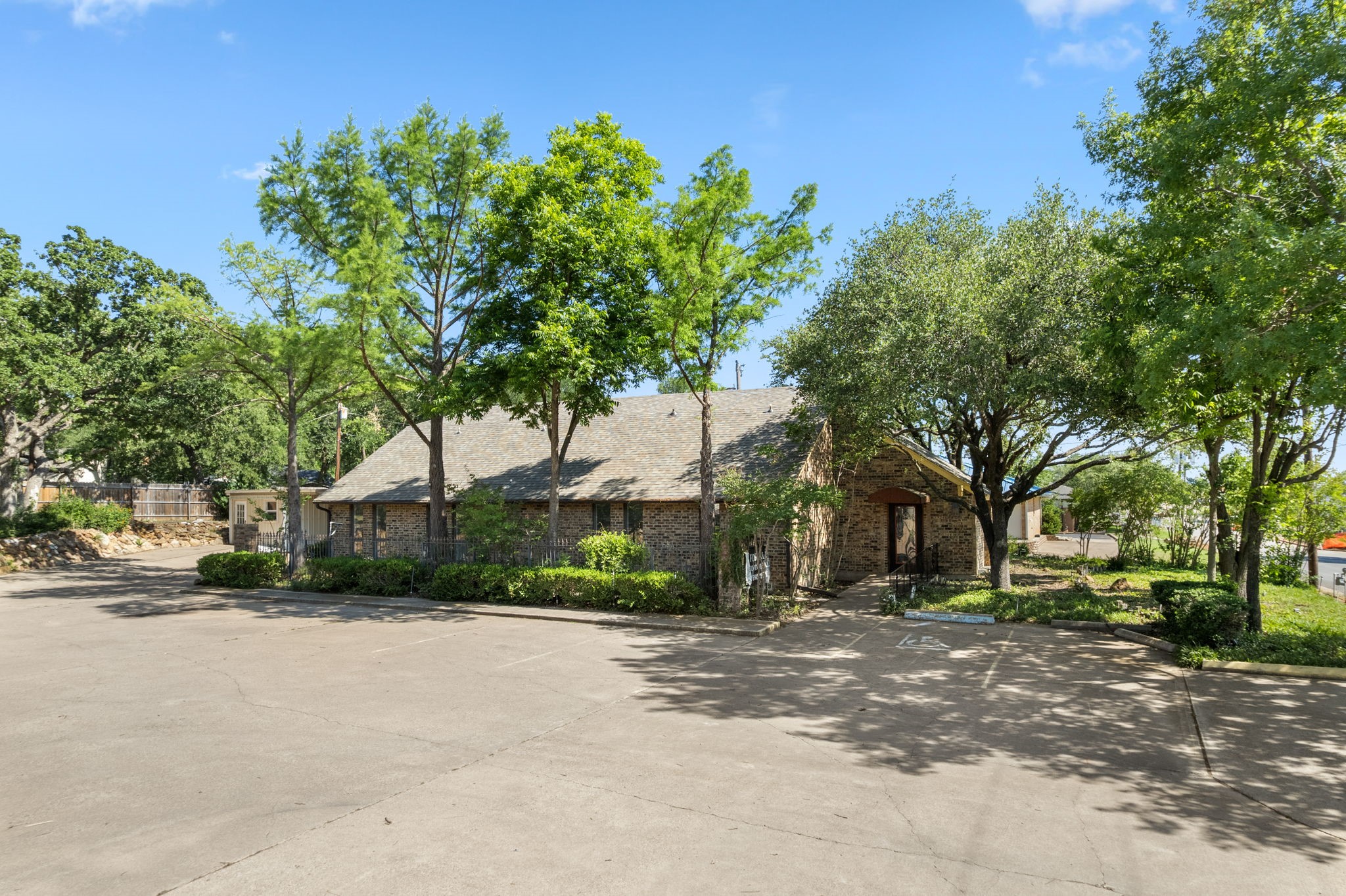 1317 East Graham TX 76450