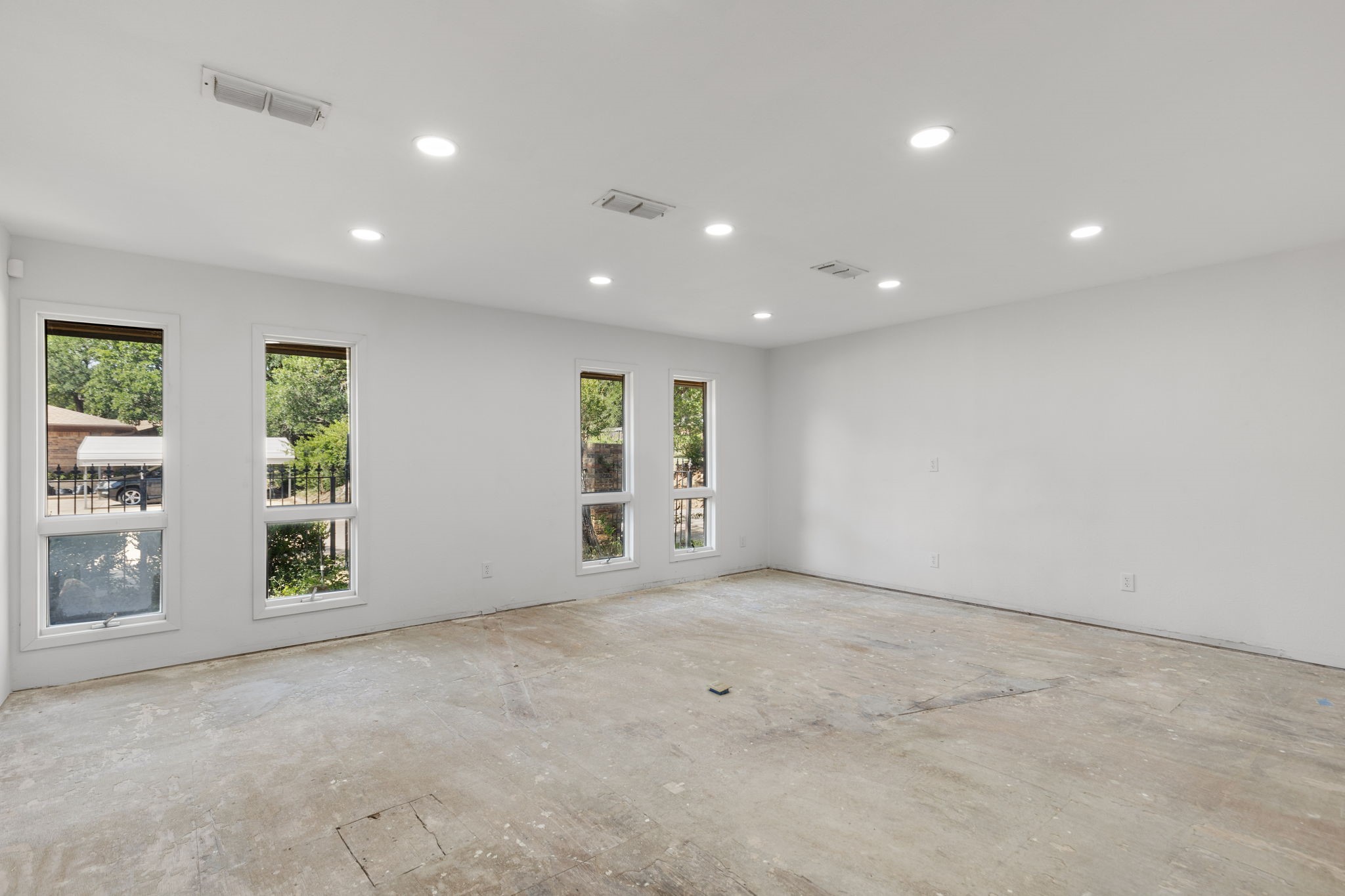 1317 East Graham TX 76450