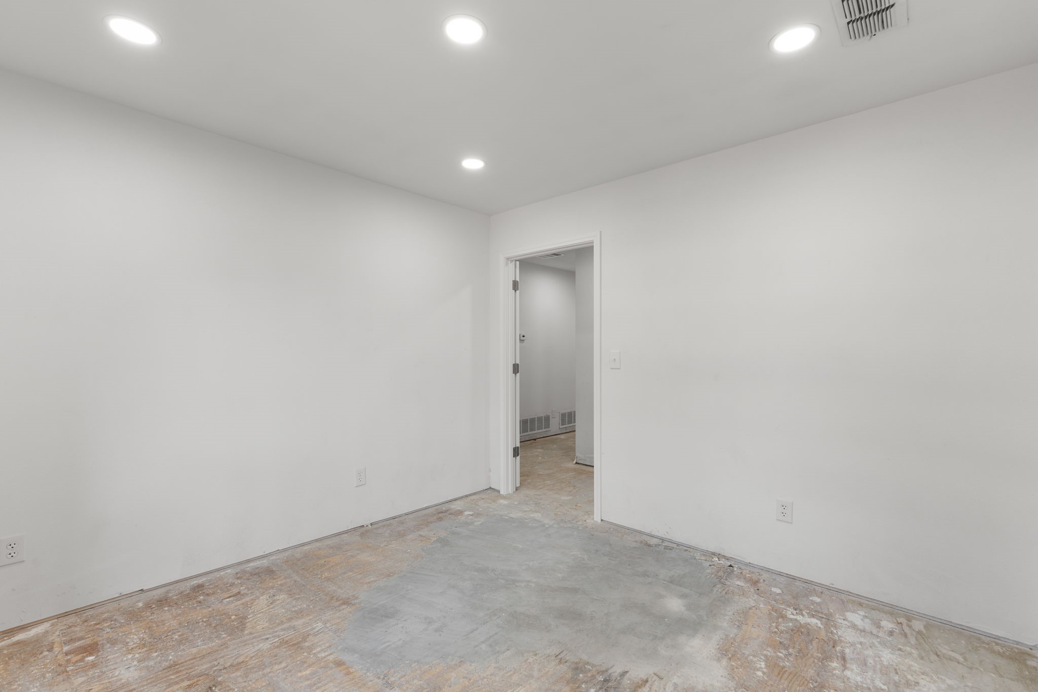 1317 East Graham TX 76450