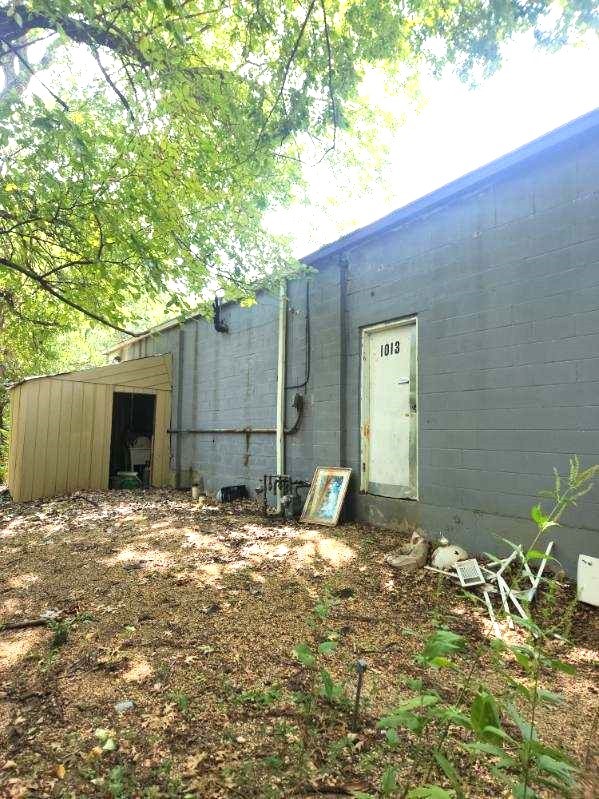 1009 N Bowen Road Arlington TX 76012