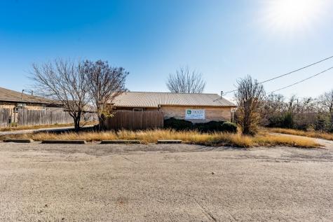 724 S College Street Hamilton TX 76531