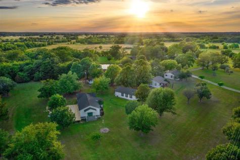 4588 Sh 110 Grand Saline TX 75140