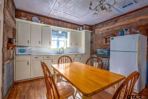 4588 Sh 110 Grand Saline TX 75140