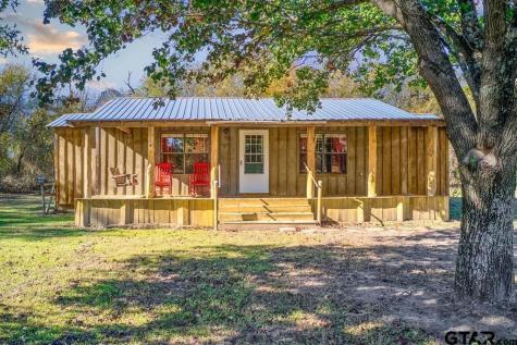 4588 Sh 110 Grand Saline TX 75140