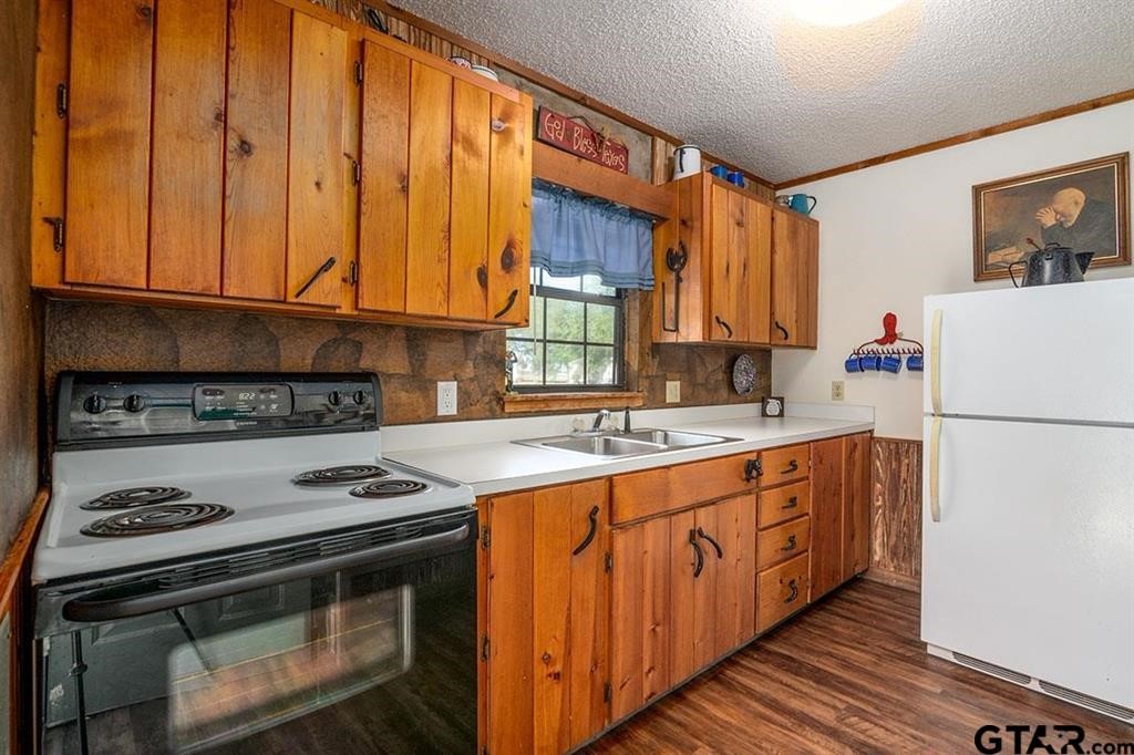 4588 Sh 110 Grand Saline TX 75140