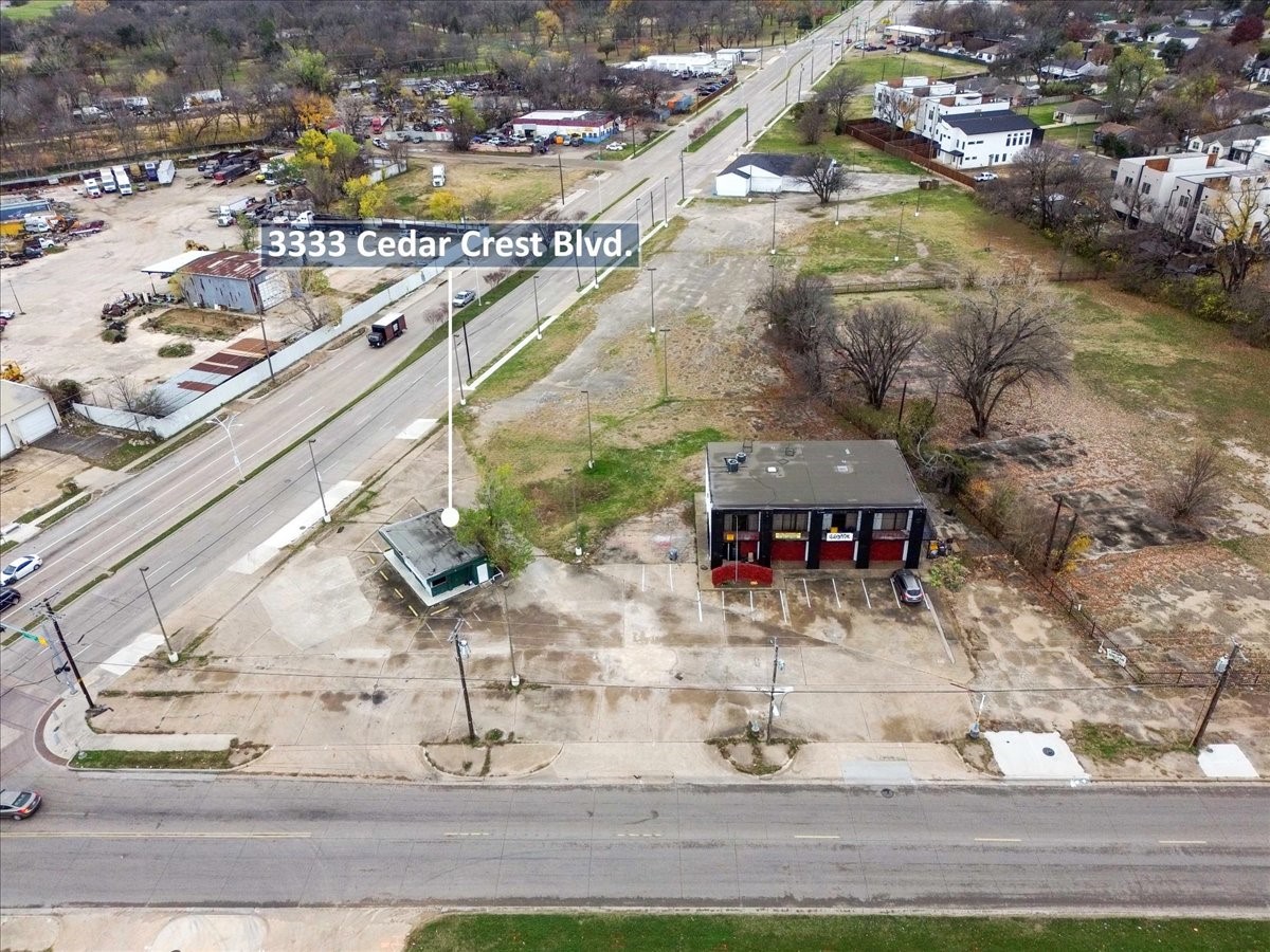 3333 Cedar Crest Boulevard Dallas TX 75203