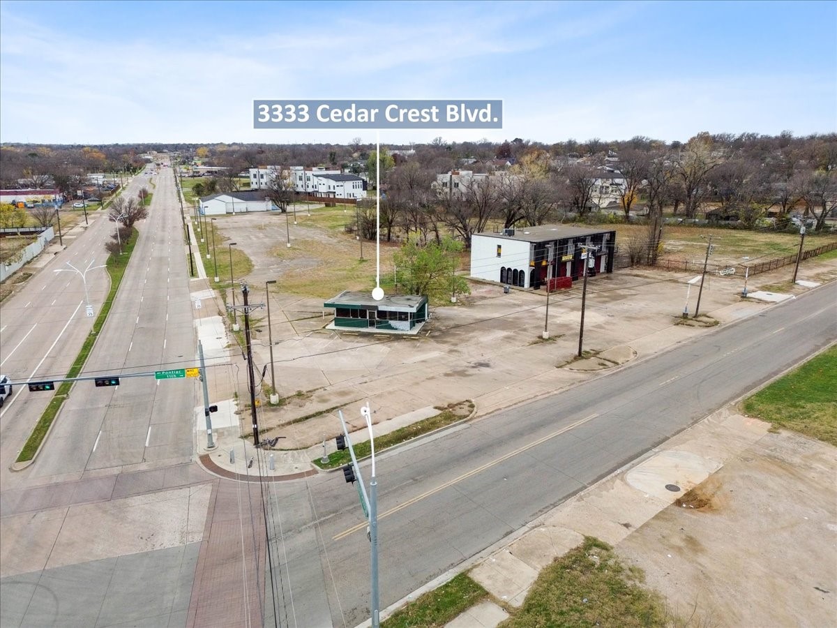 3333 Cedar Crest Boulevard Dallas TX 75203