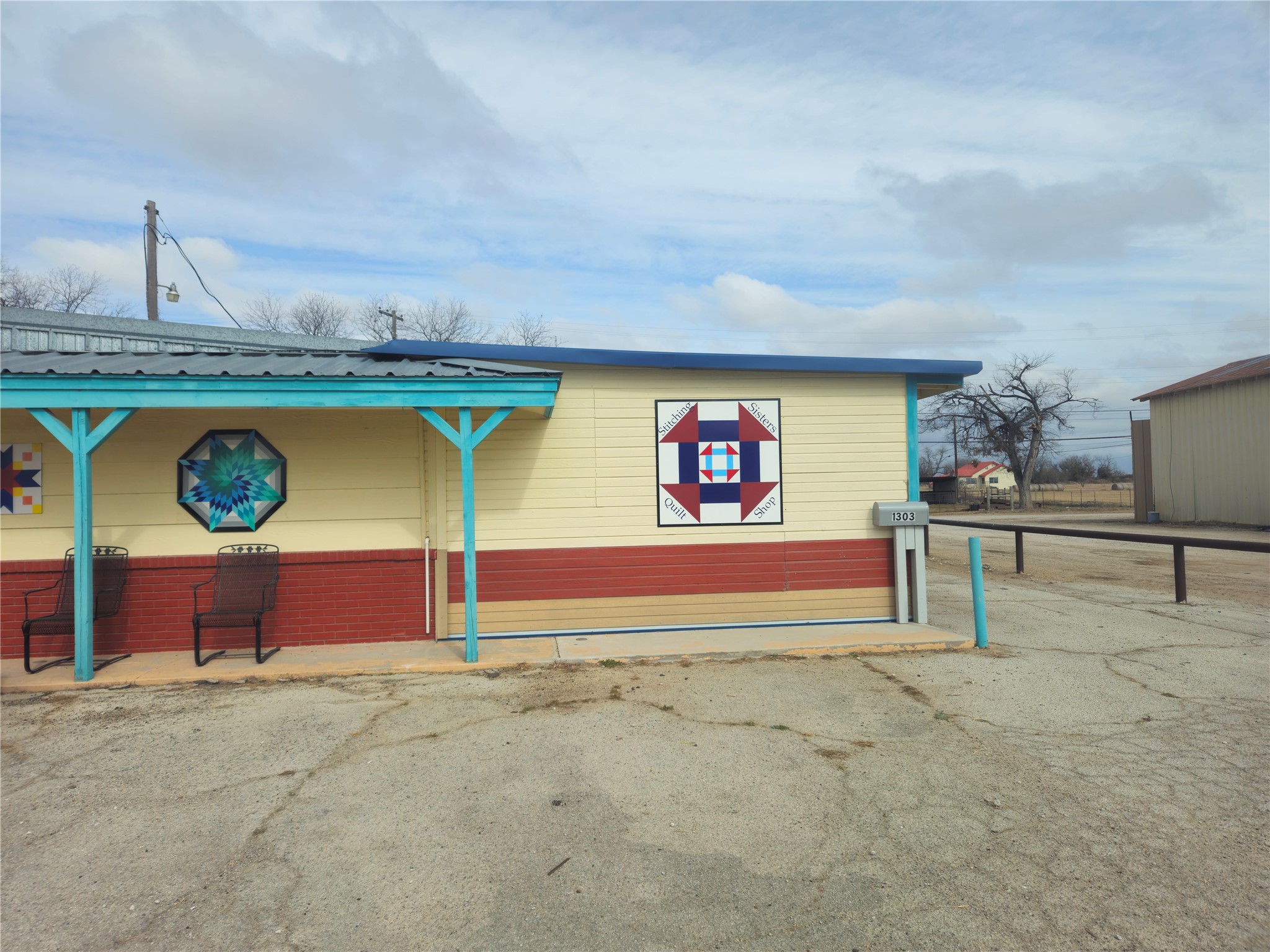 1303 E Central Avenue Comanche TX 76442