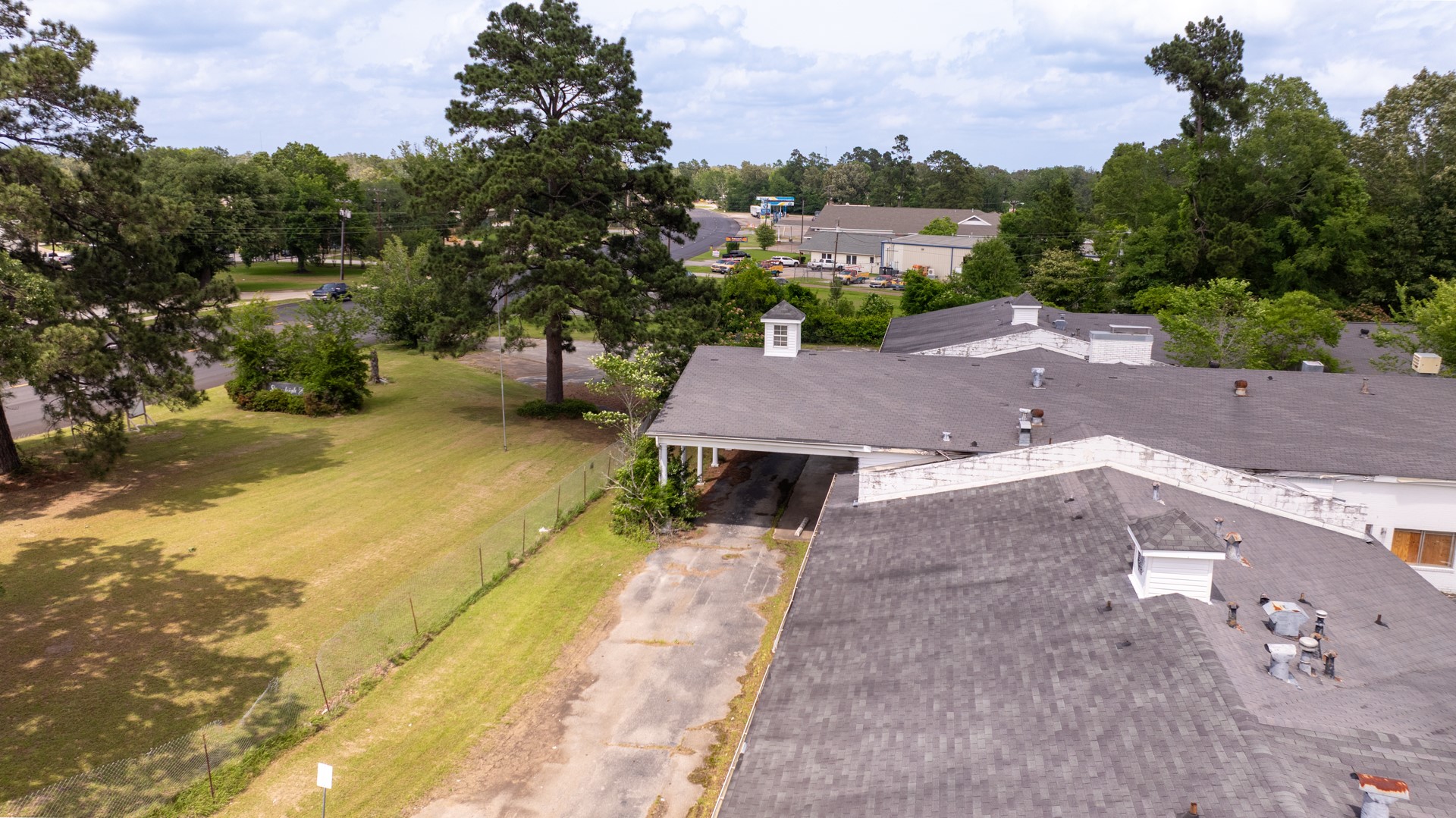 1712 N Timberland Drive Lufkin TX 75901