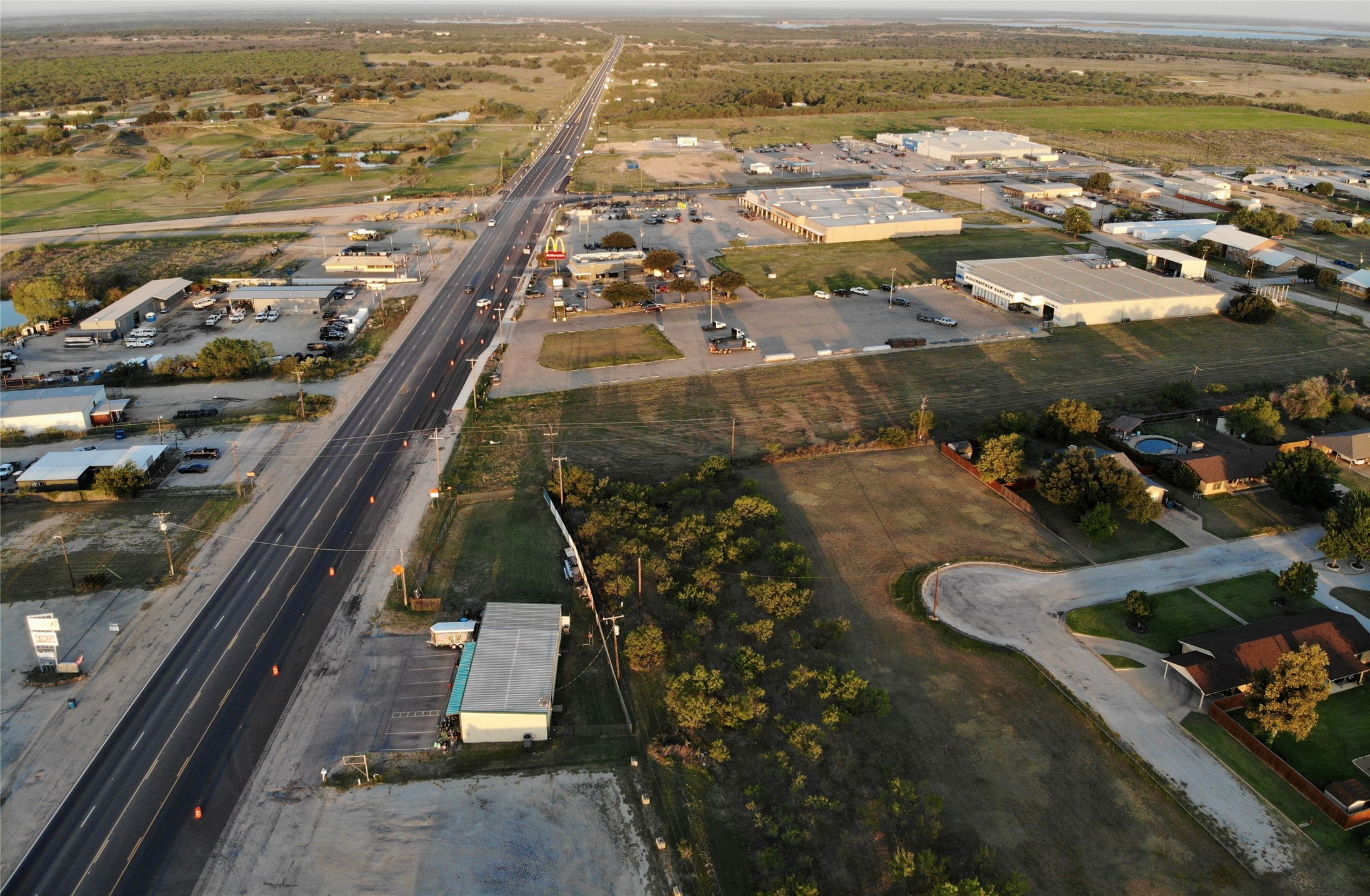 3216 W Walker Street Breckenridge TX 76424