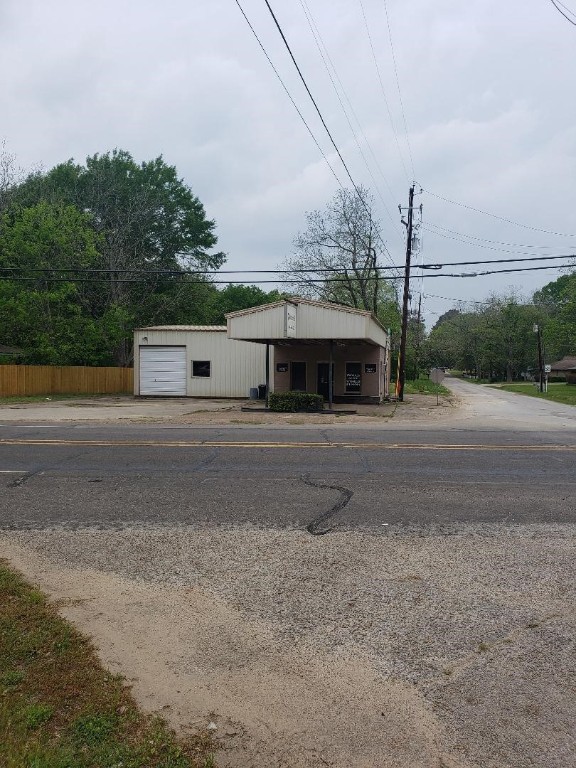 1124 E Houston Avenue Crockett TX 75835