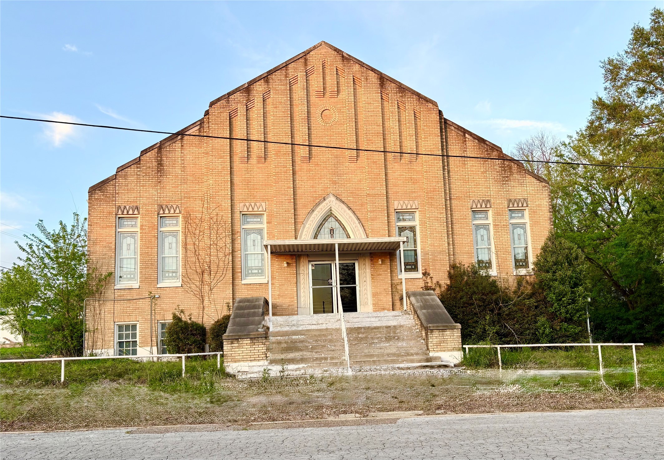 201 E Quitman Avenue Gladewater TX 75647