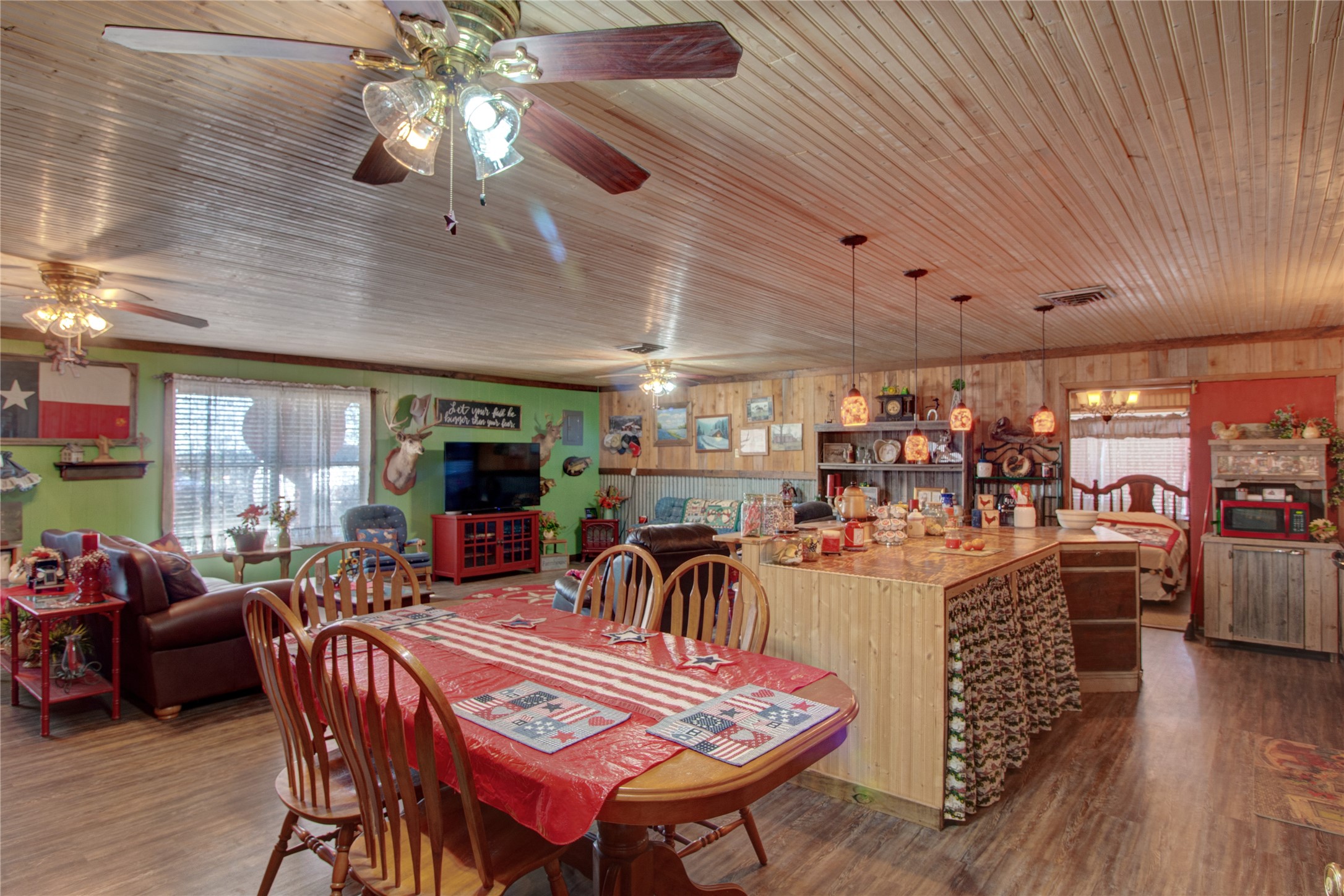 617 W Main Whitesboro TX 76273