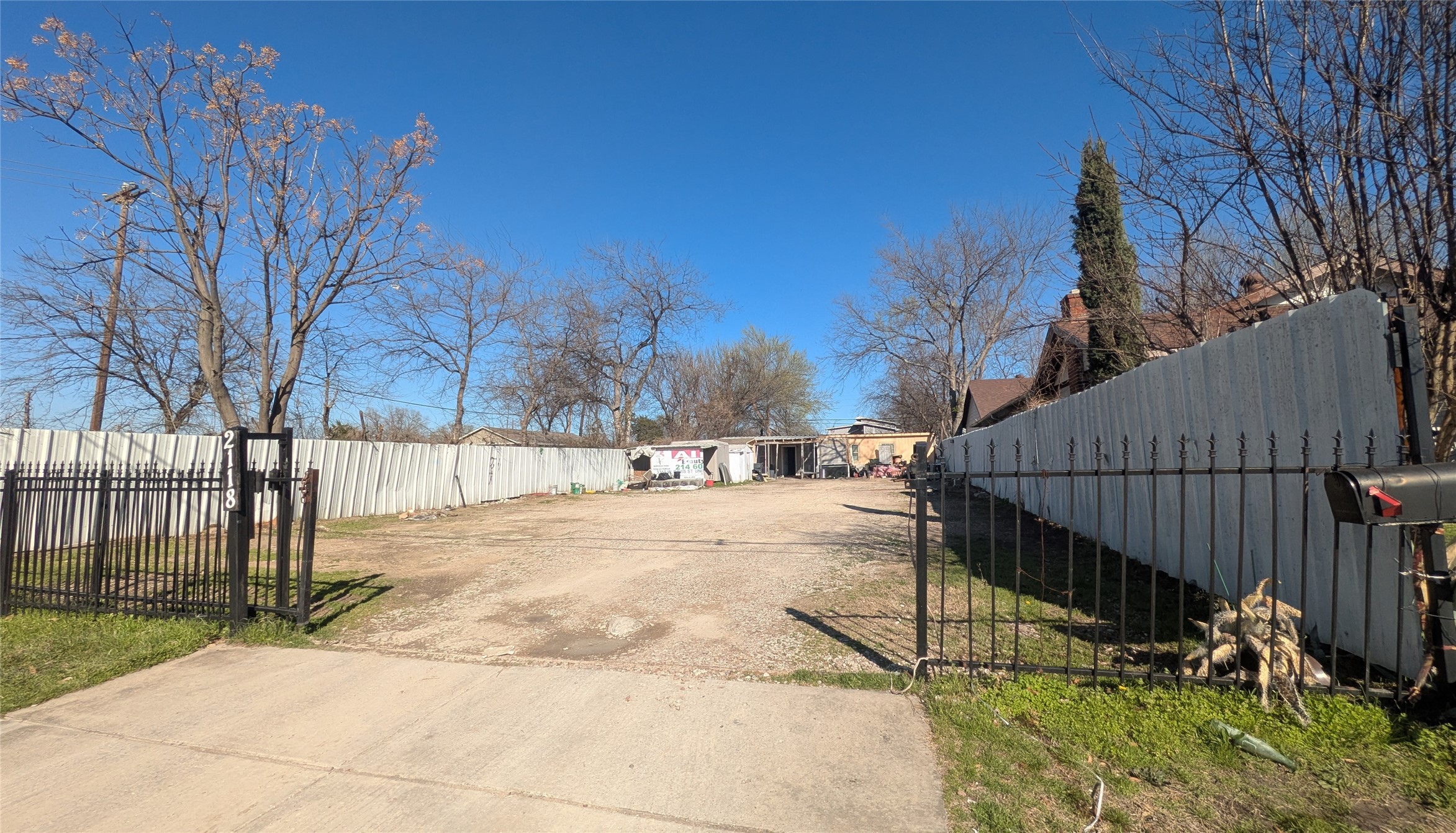 2118 S Beckley Avenue Dallas TX 75224
