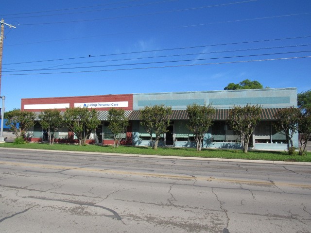 1423 Coggin Avenue Brownwood TX 76801