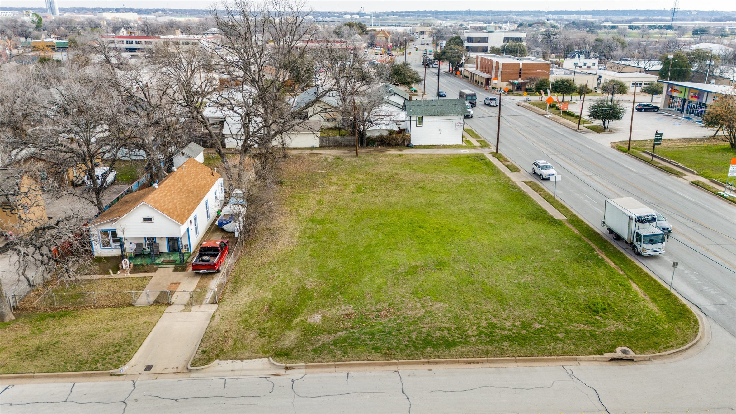 306 W Northside Drive Fort Worth TX 76164