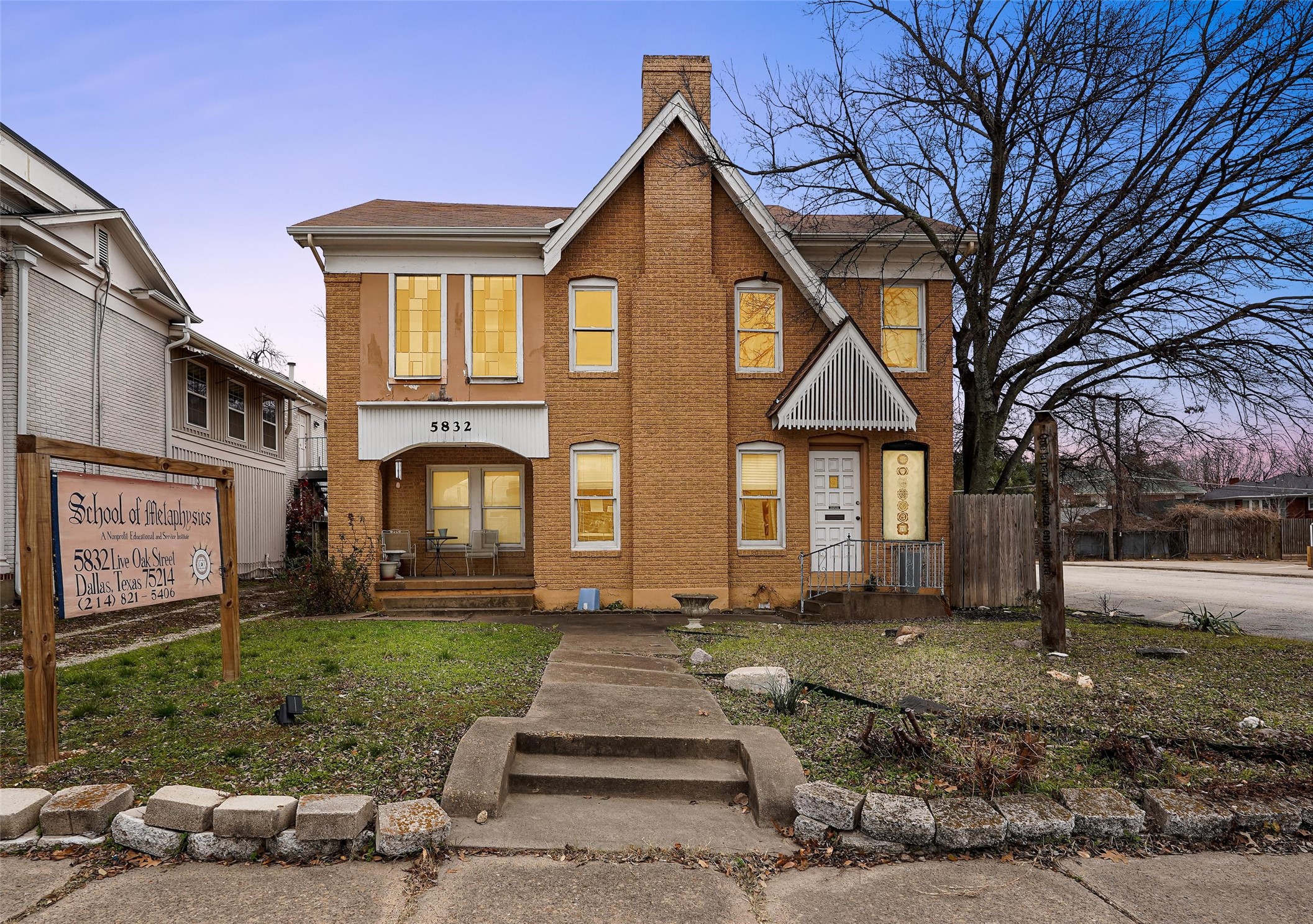 5832 Live Oak Street Dallas TX 75214