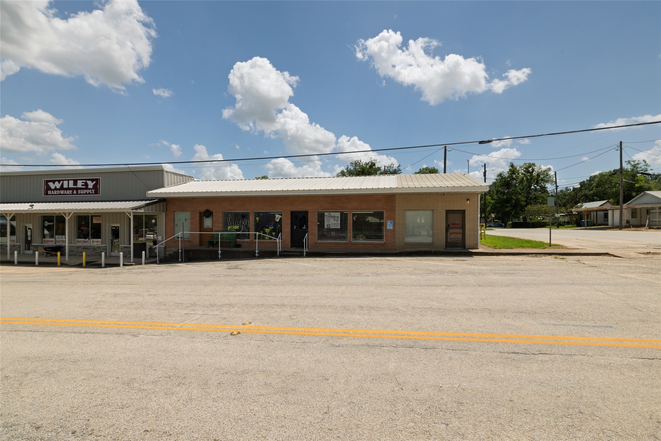 113 W Decatur Street Chico TX 76431