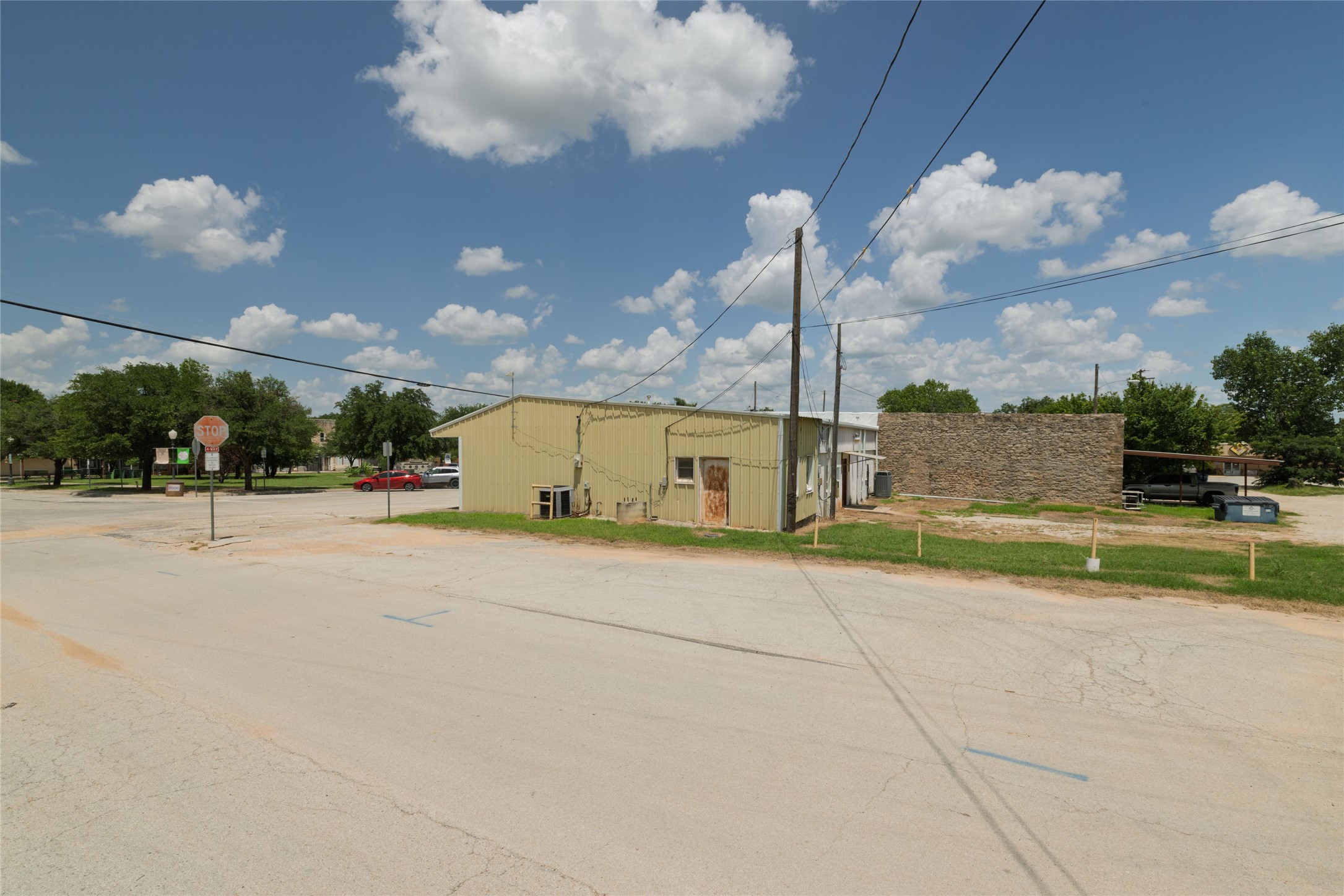 113 W Decatur Street Chico TX 76431