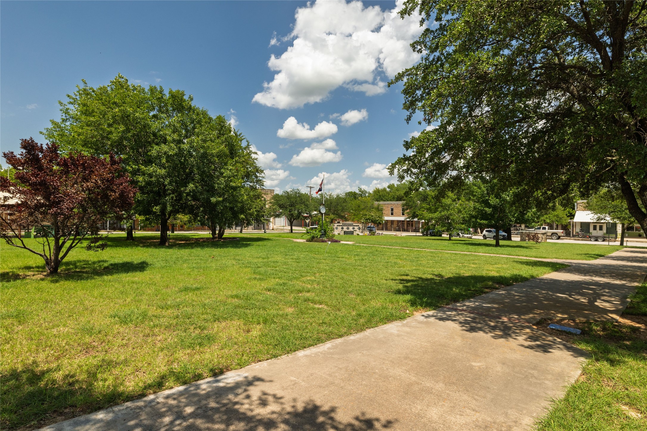 113 W Decatur Street Chico TX 76431