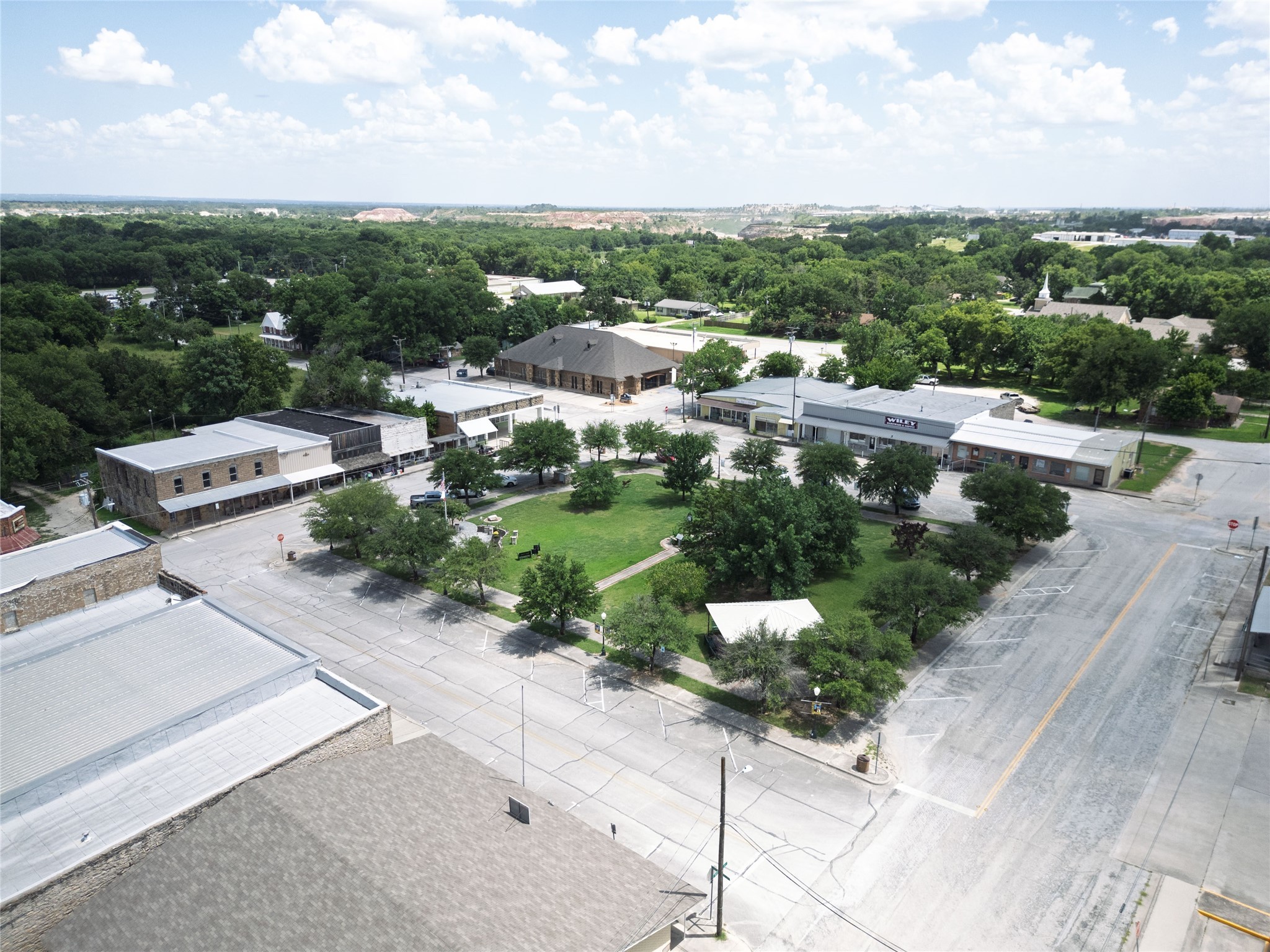 113 W Decatur Street Chico TX 76431