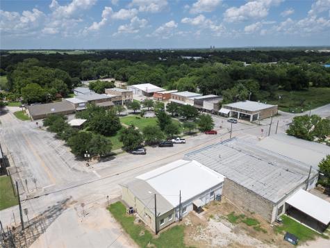 113 W Decatur Street Chico TX 76431