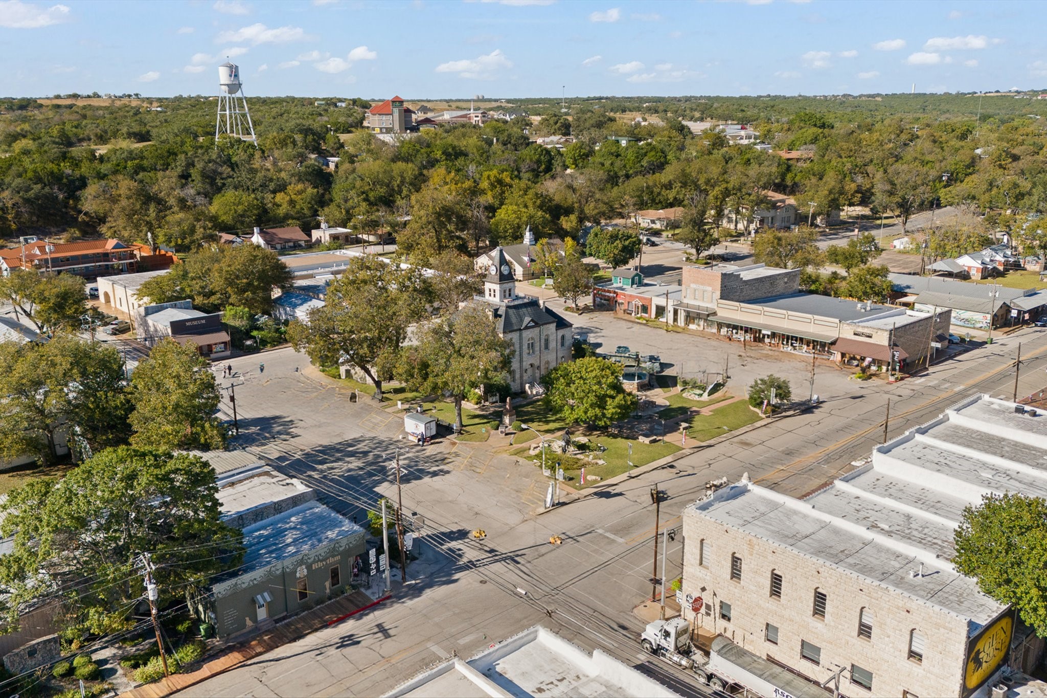 112 Barnard Street Glen Rose TX 76043