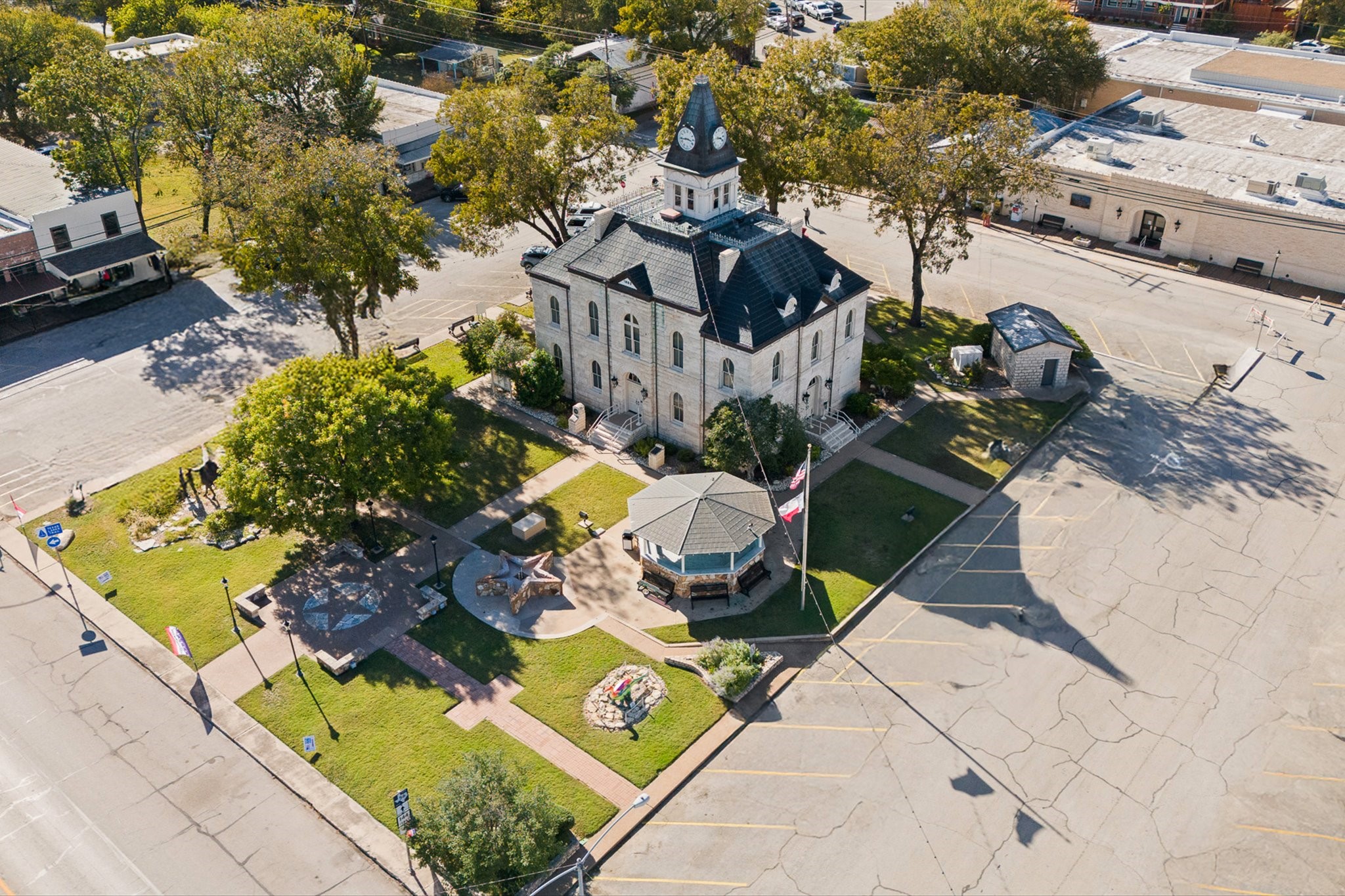 112 Barnard Street Glen Rose TX 76043