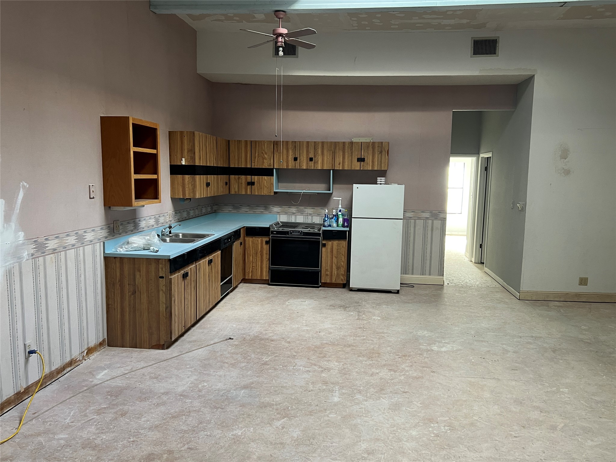 110 E Chambers Street Cleburne TX 76031