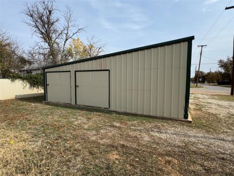 520 S Avenue C Olney TX 76374