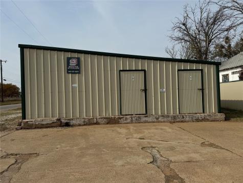 520 S Avenue C Olney TX 76374