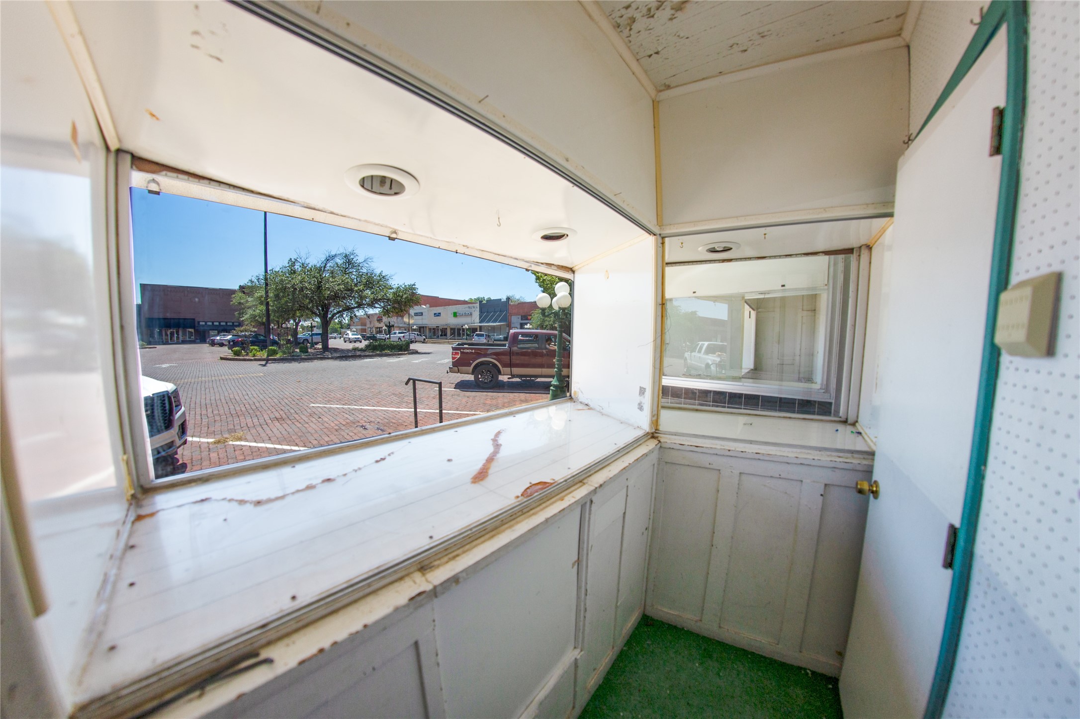 1222 Main Street Commerce TX 75428